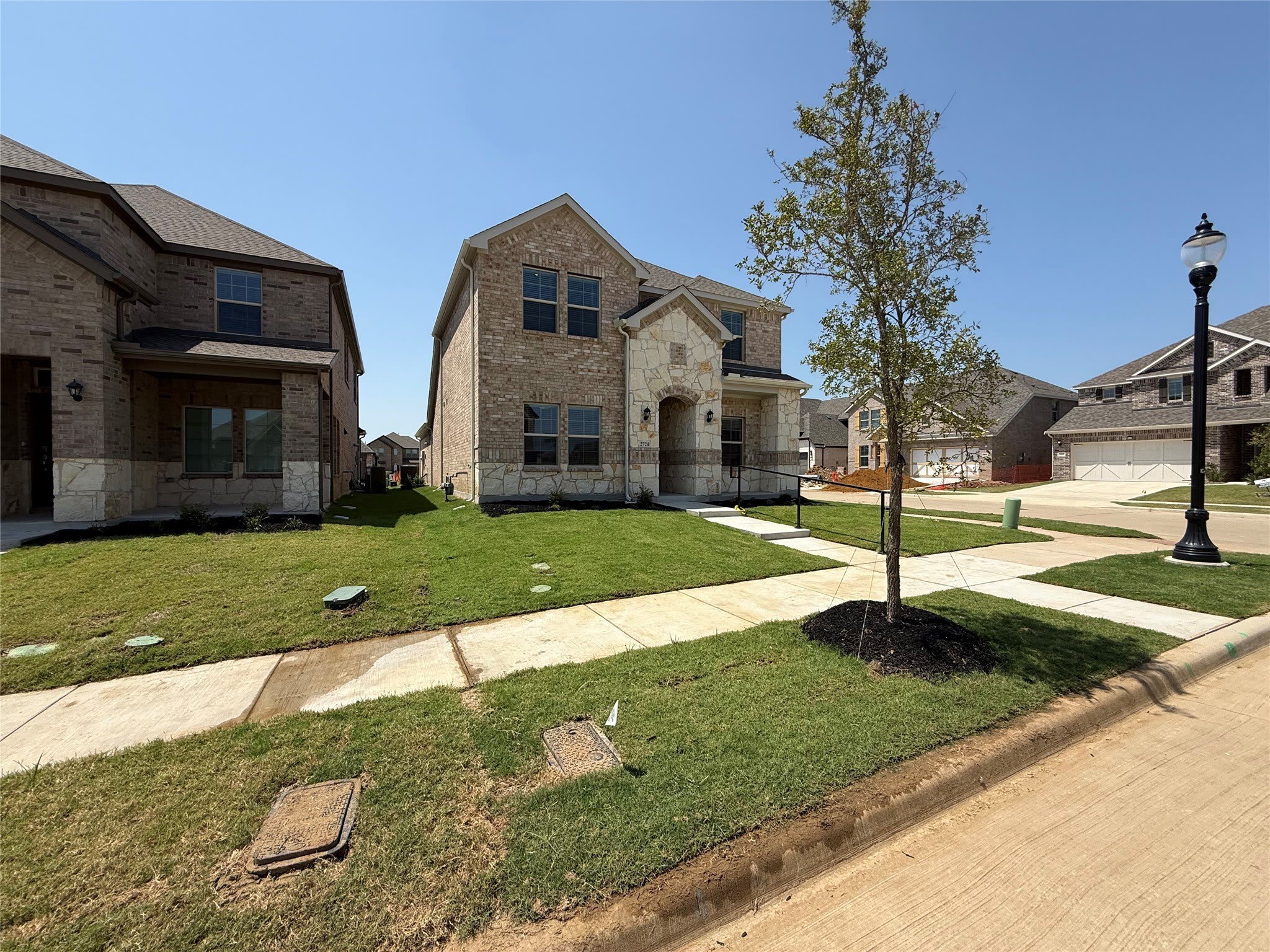 2724 Mexia Lane – photo 2
