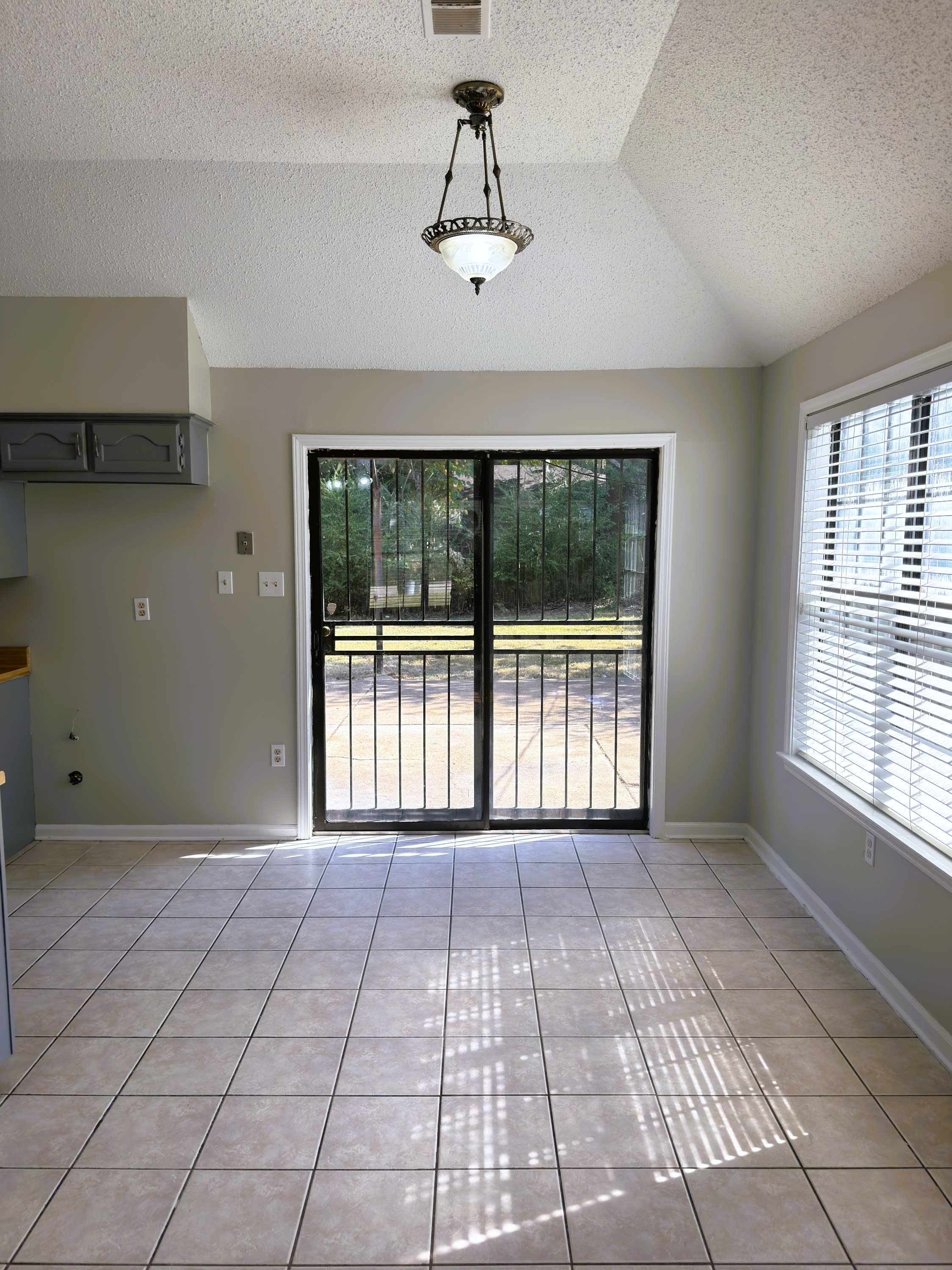 6625 Chauncey Dr – photo 5