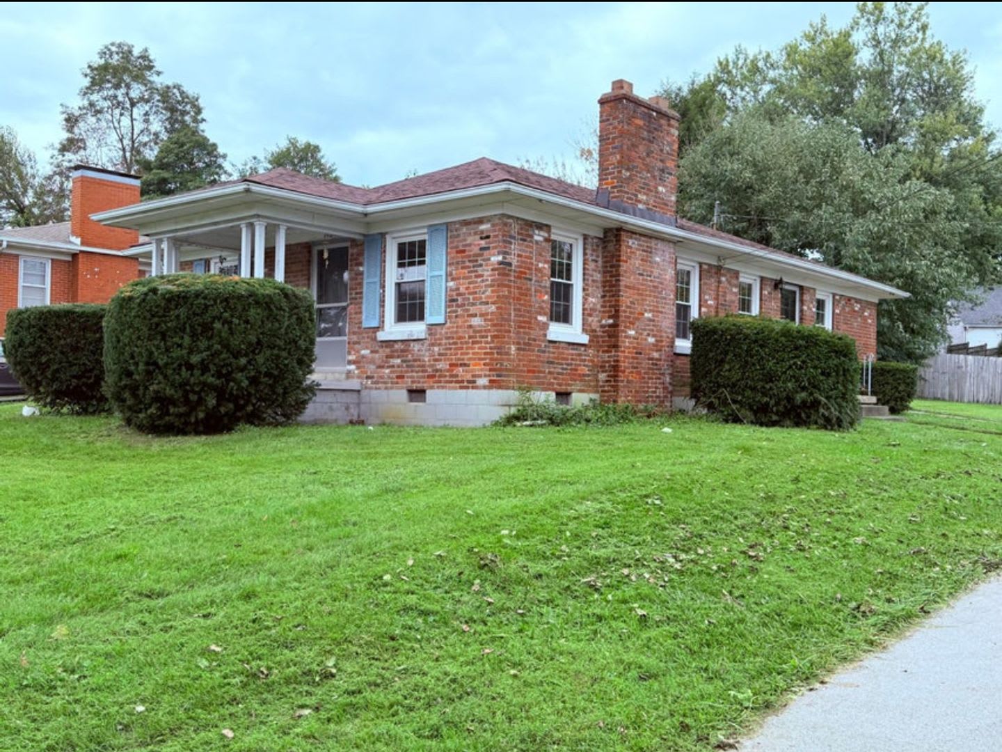 112 Bellevue Dr – photo 1