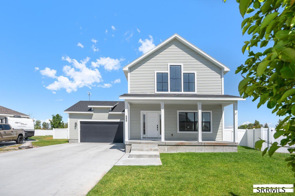 689 N 2876 E – photo 1
