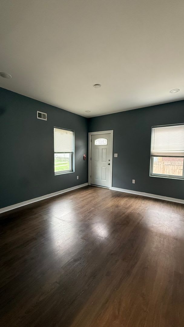 5328 Vine St. – photo 2