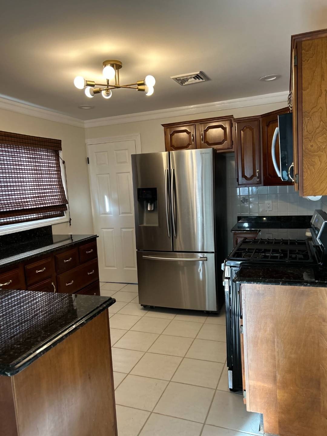 18 SPRUCE ST – photo 4