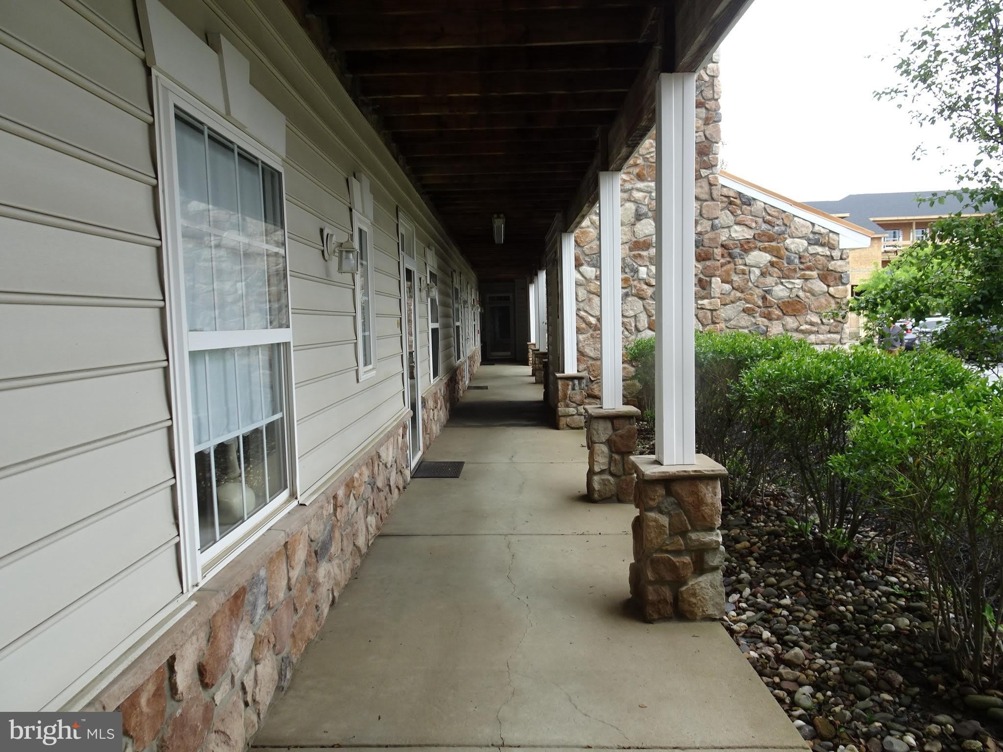 101 COLONIAL DOWNS Court – photo 4
