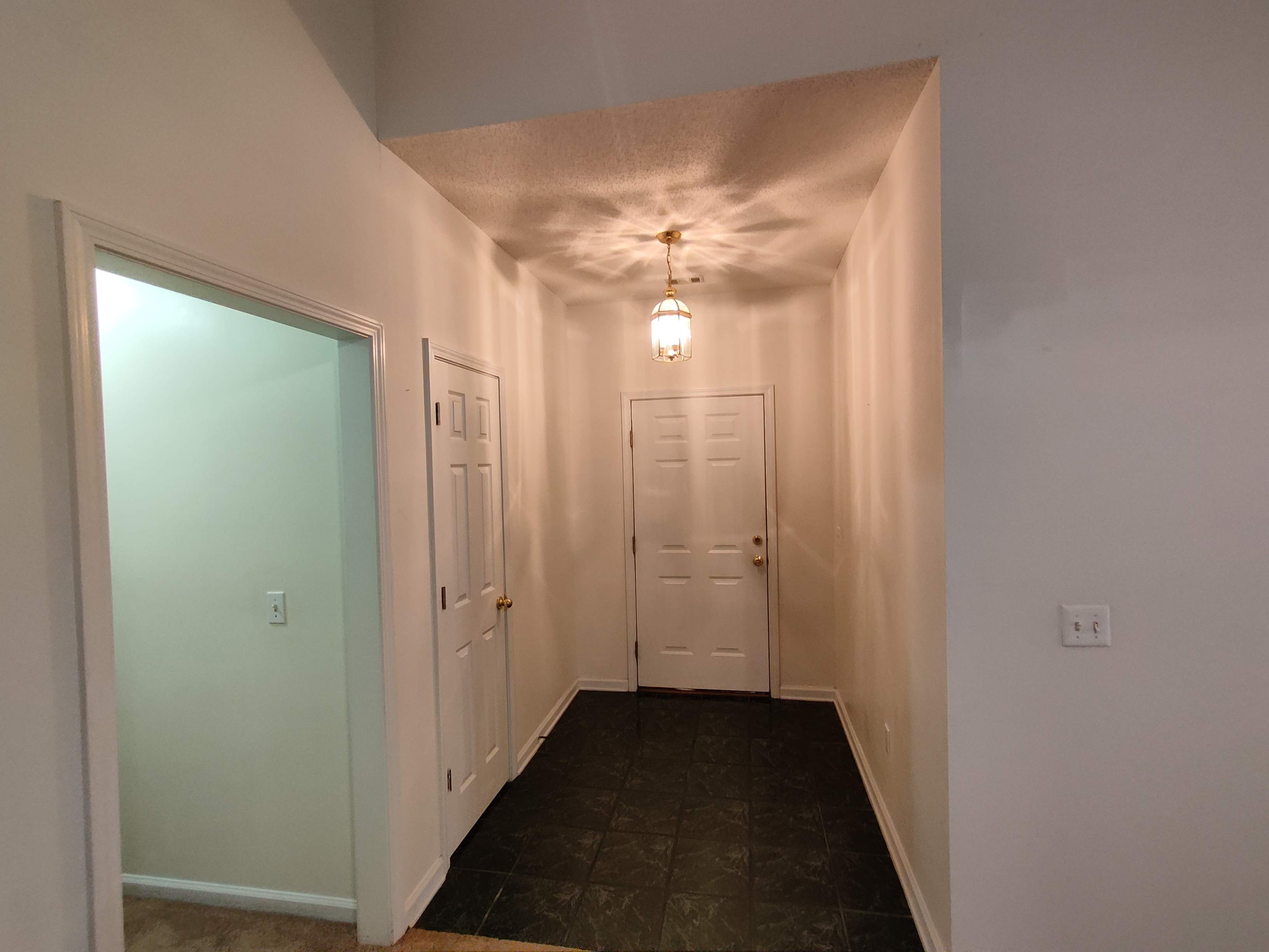 801 Hopeton Ct – photo 3