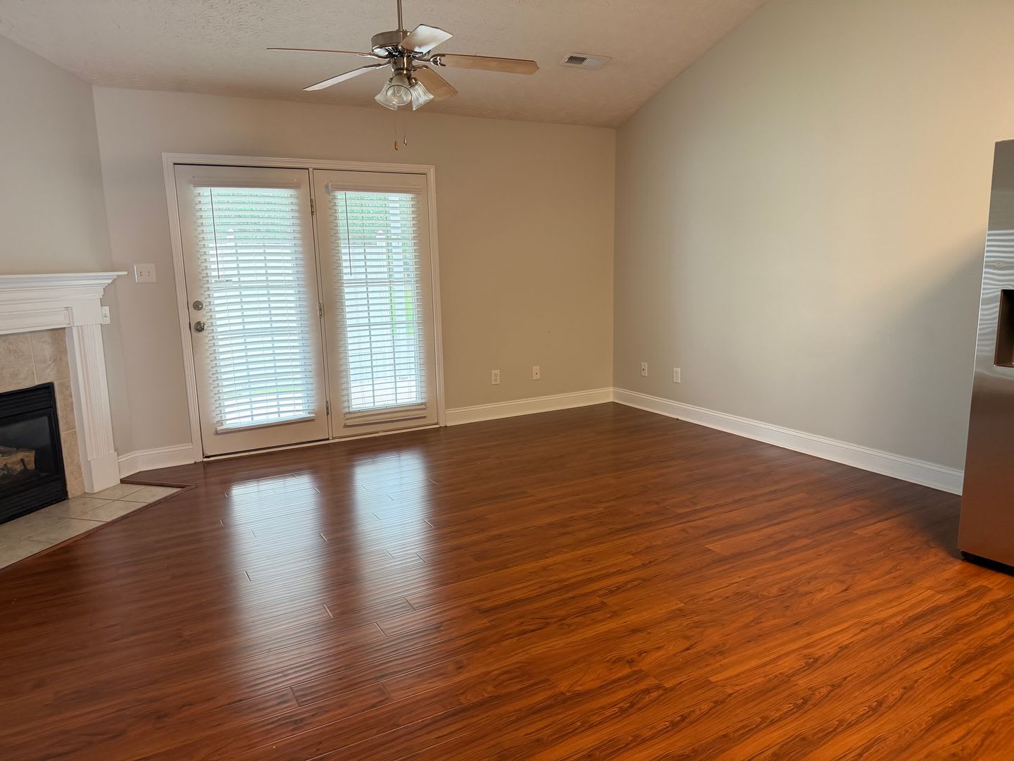 Knoxville 37918 2 Bedroom 2 Bath Condo With Attached 1 Car Garage – photo 4
