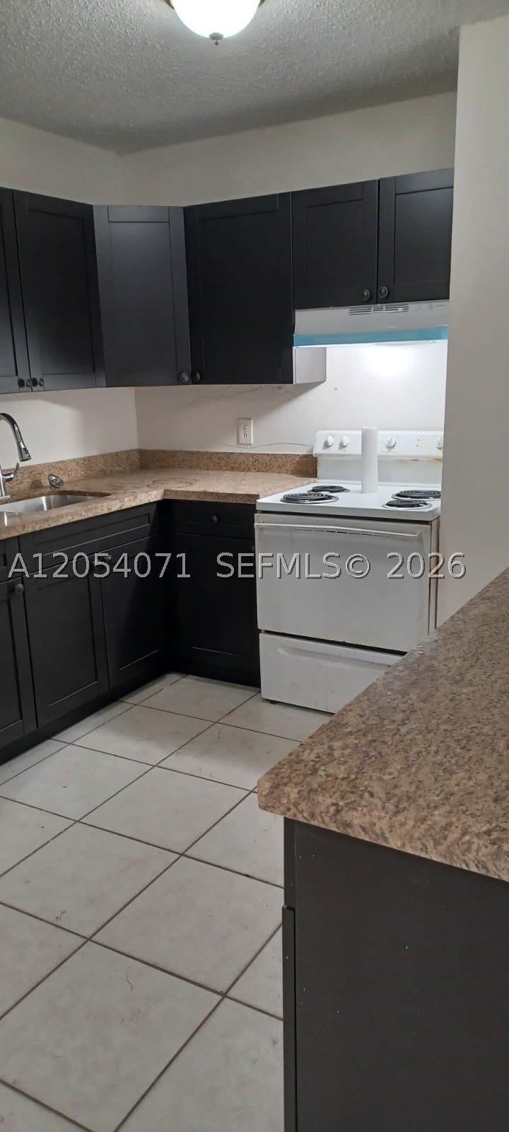 5404 NW 24th Ct – photo 1