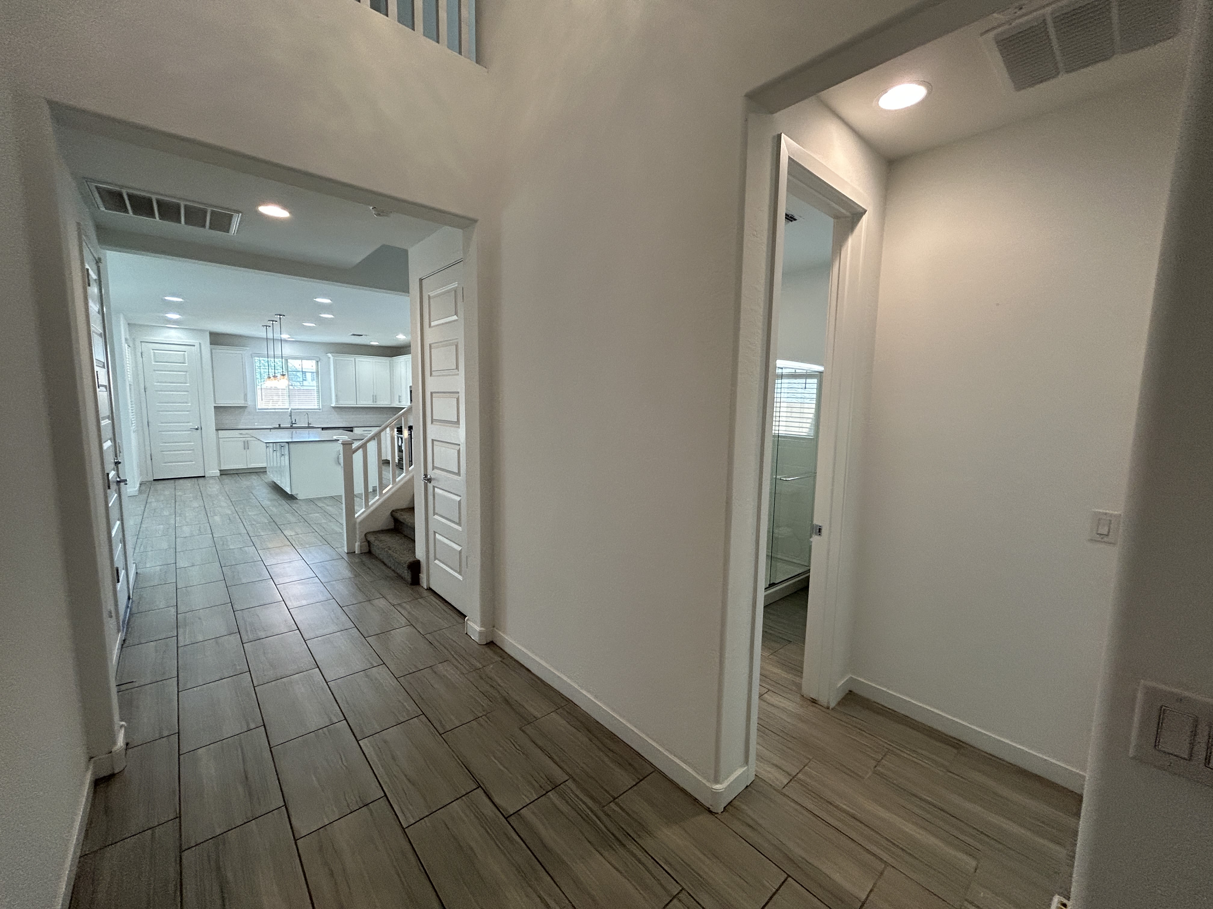 4056 S Portland Ave – photo 4