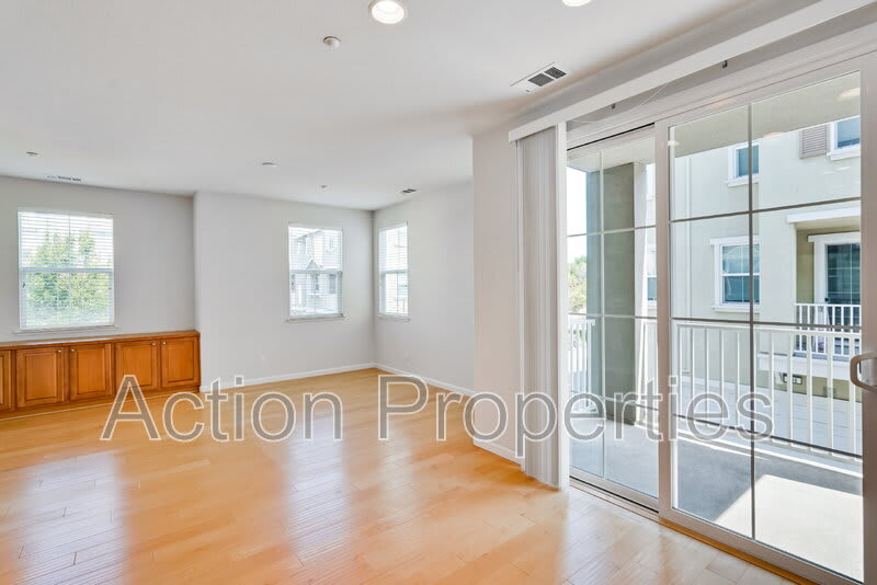 189 Darya Court – photo 2