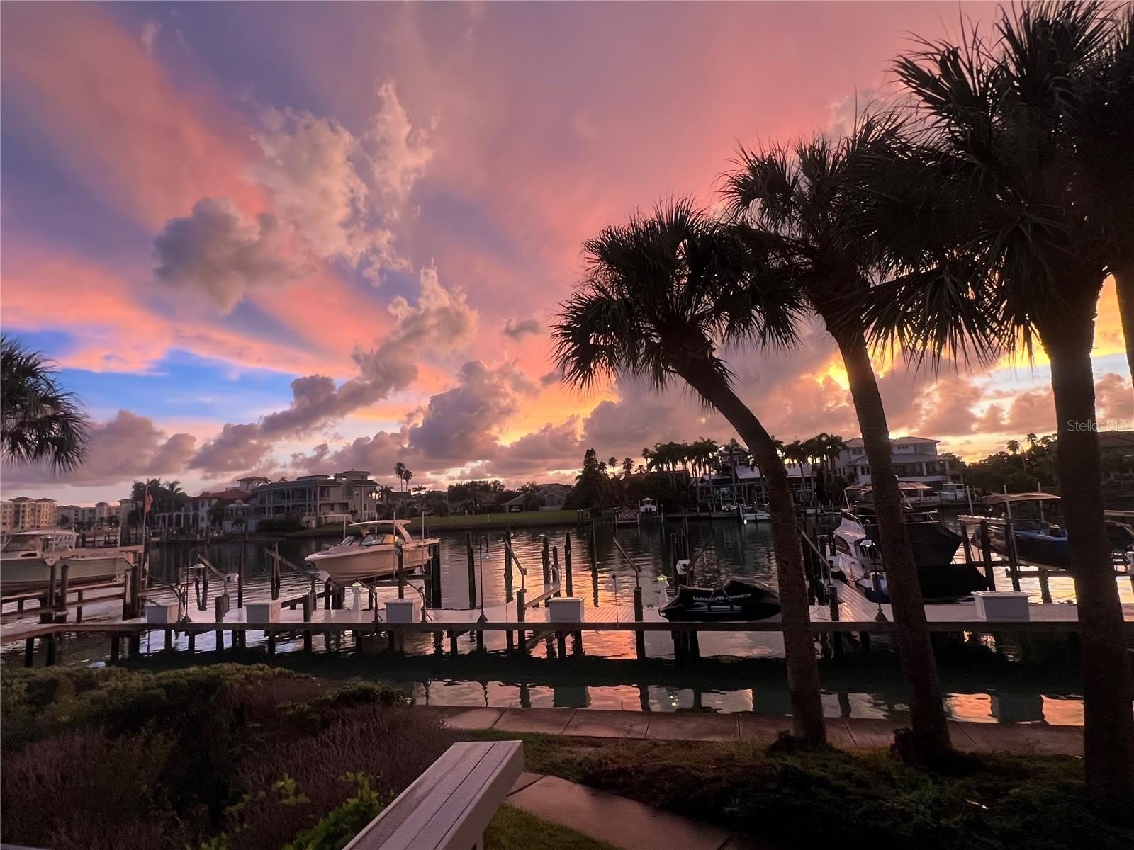 910 PINELLAS BAYWAY S – photo 3