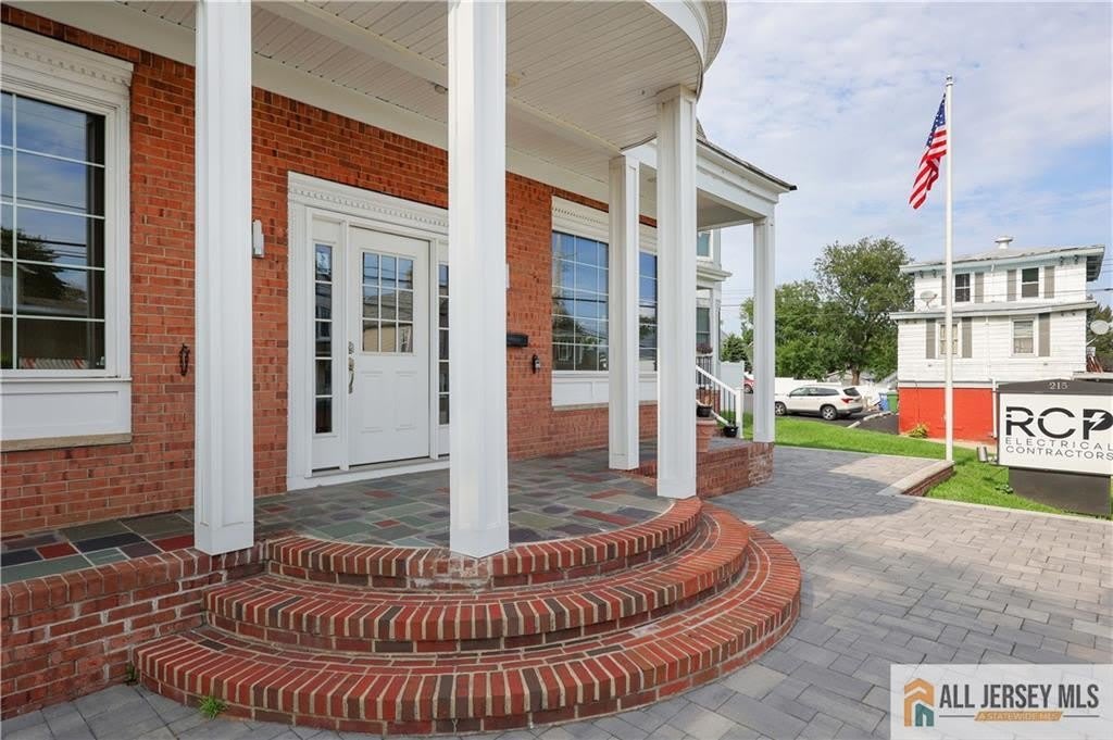 215 Washington Road – photo 5