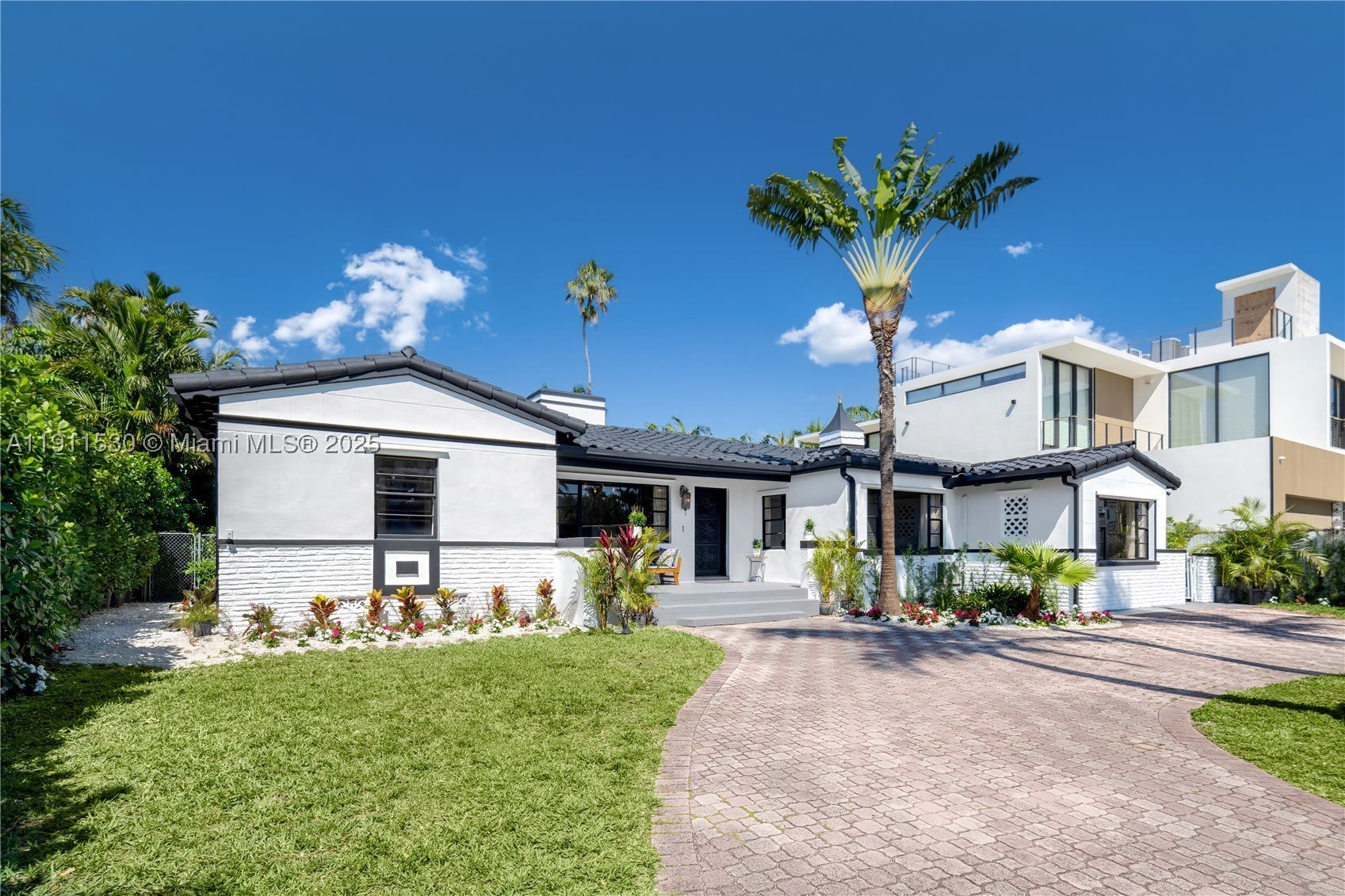 118 E 3rd Ct – photo 4