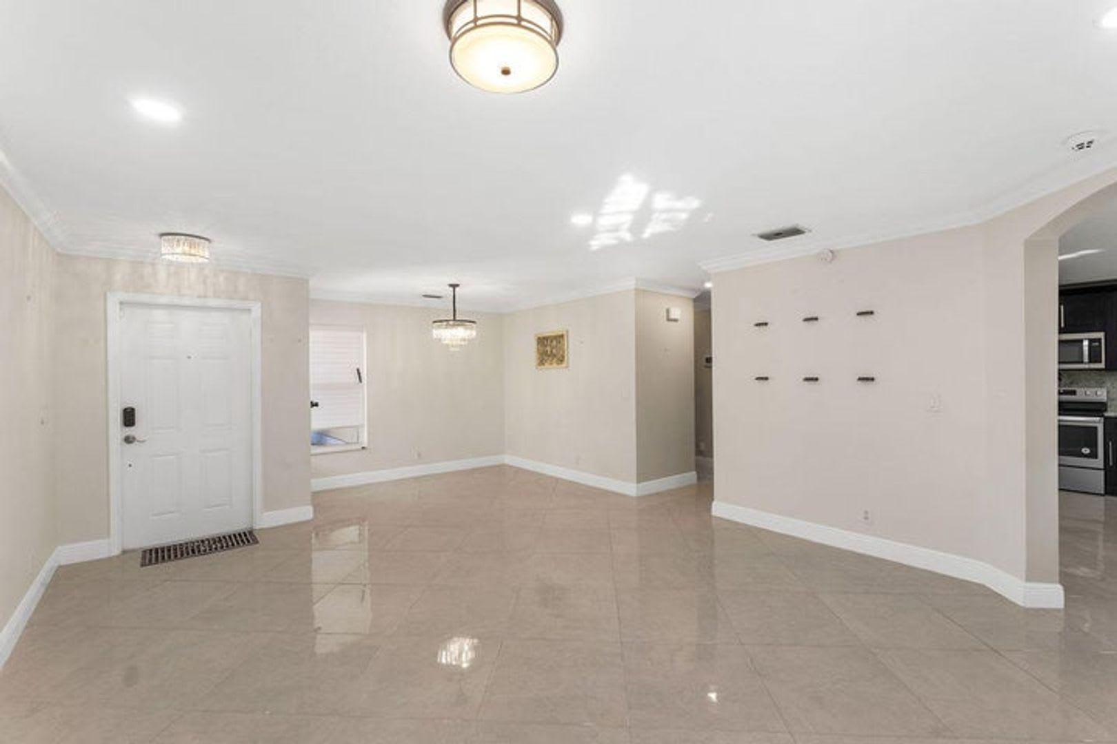 6384 Adriatic Way, West Palm Beach, FL 33413 – photo 4