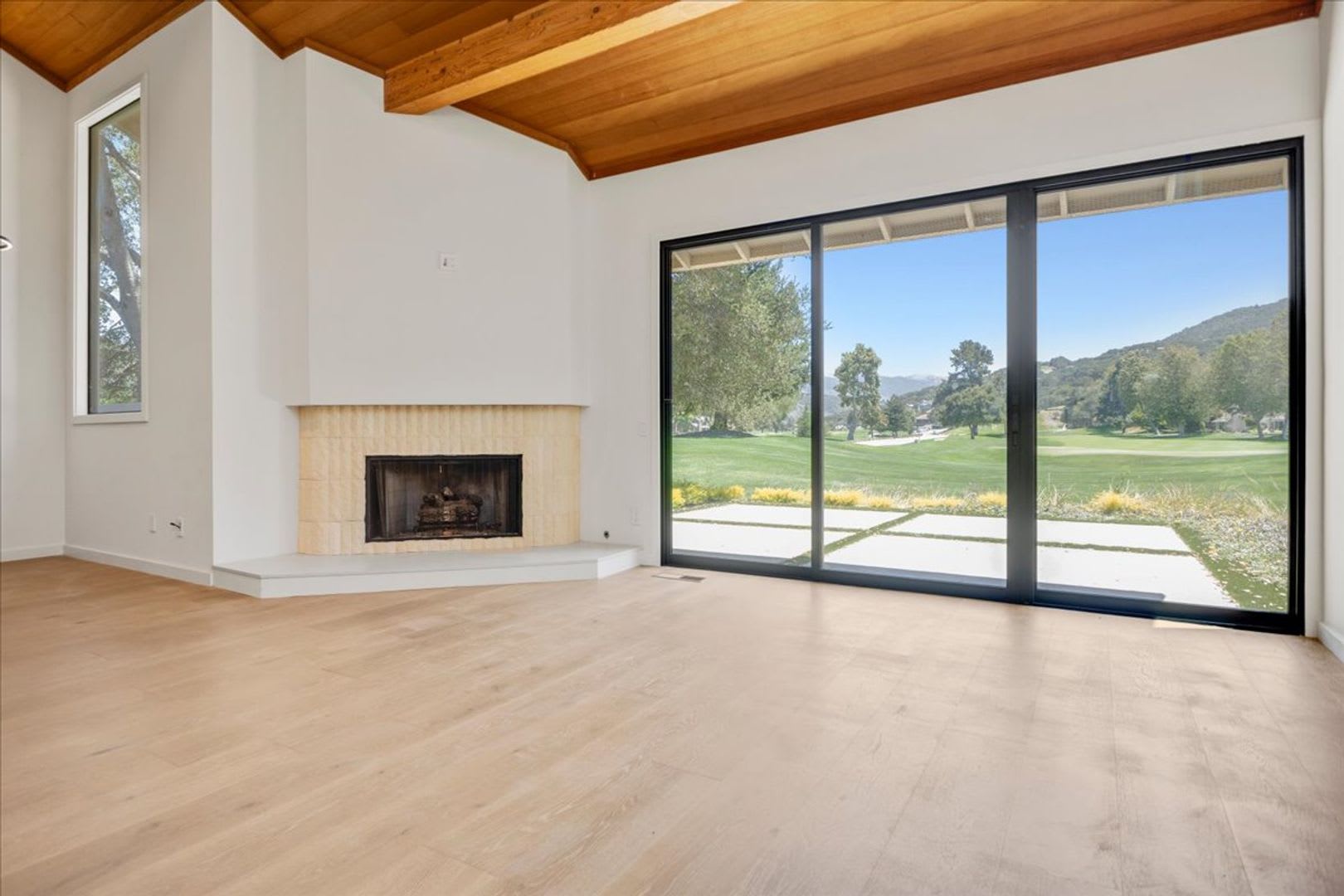 Renovated 3 Bed 3 5 Bath Carmel Valley Ranch Stand Alone Unit – photo 3