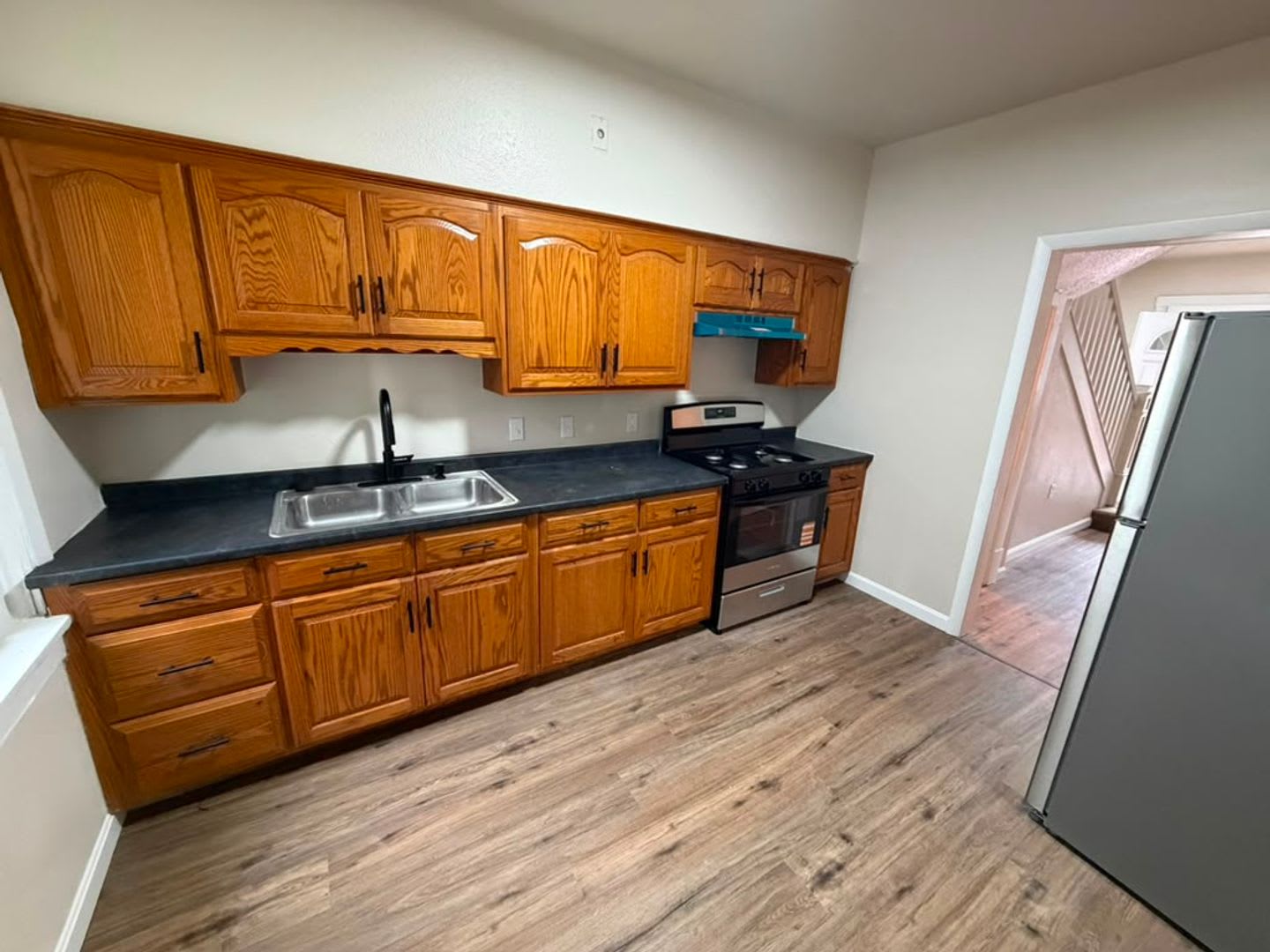 Spacious 5Br Home In Wilmerding Section 8 Considered – photo 2
