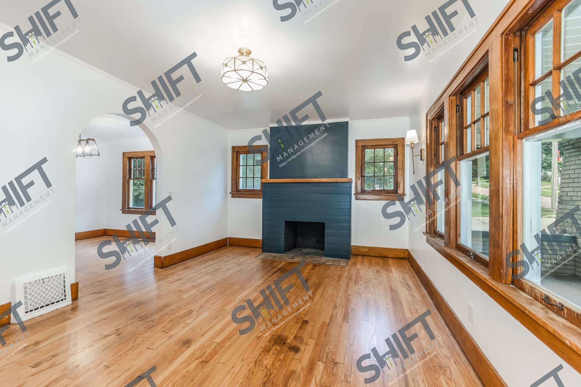 357 Cedar St NE – photo 3