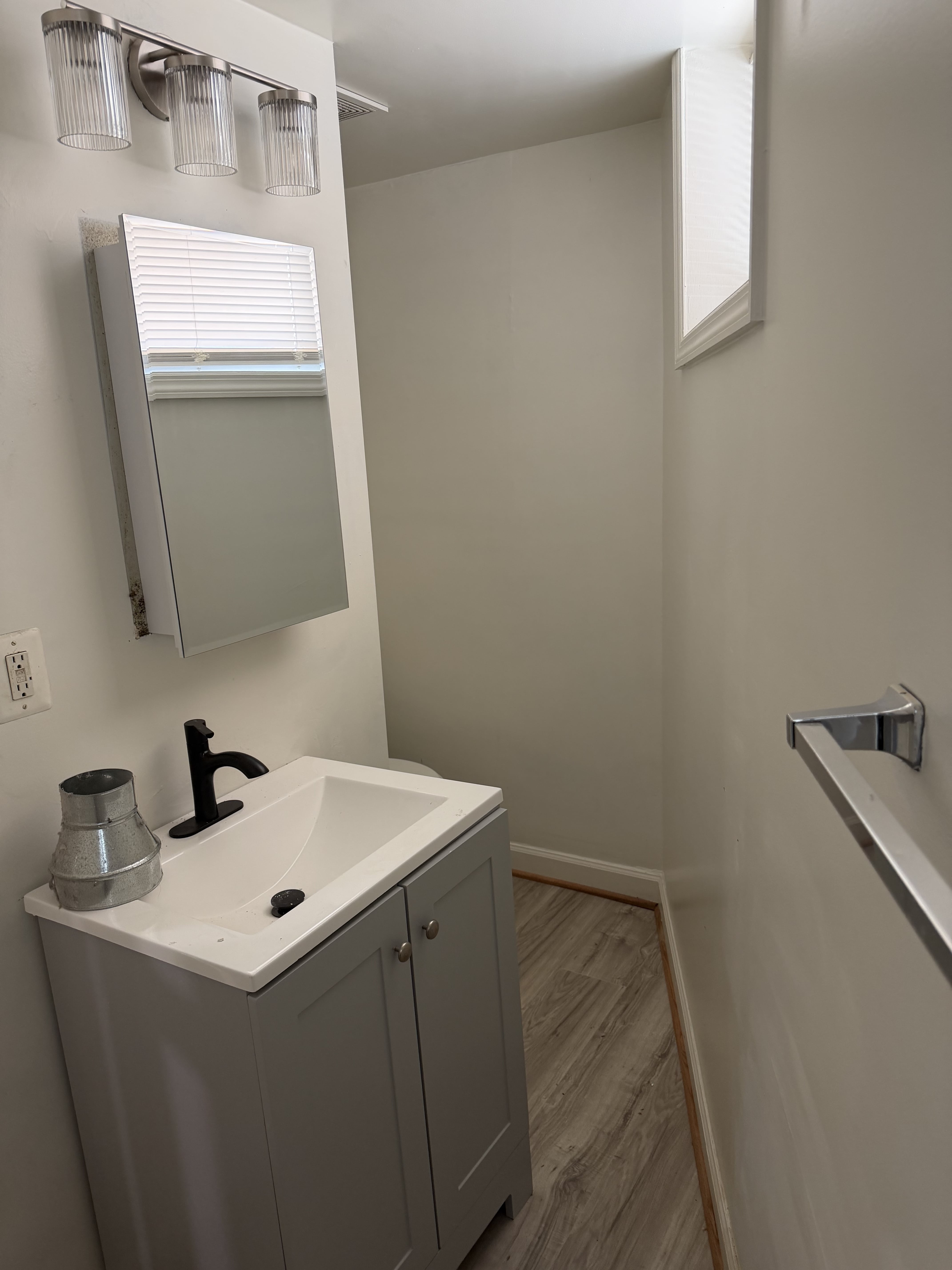 2322 Minnesota Avenue Southeast – photo 2