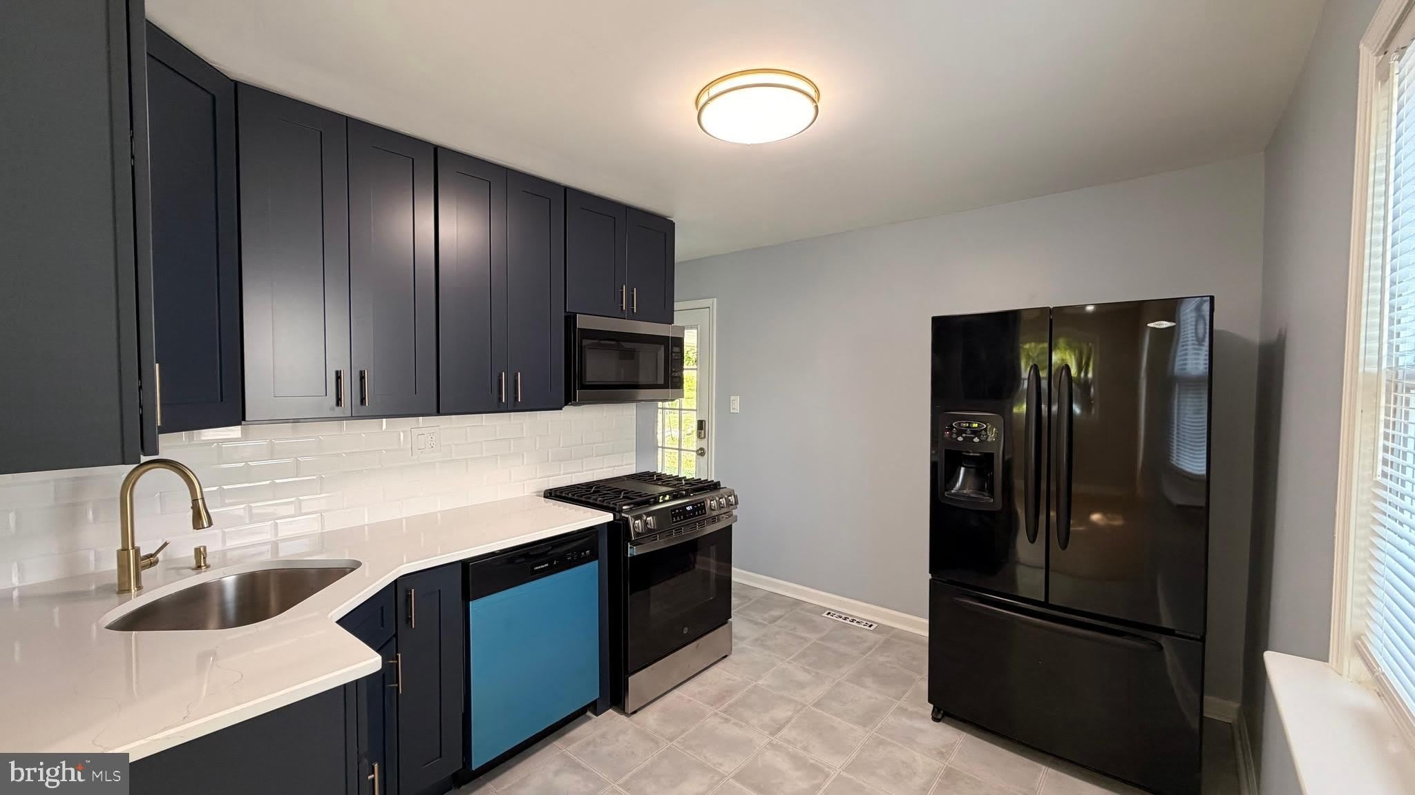 3639 WINDSOR Drive – photo 4