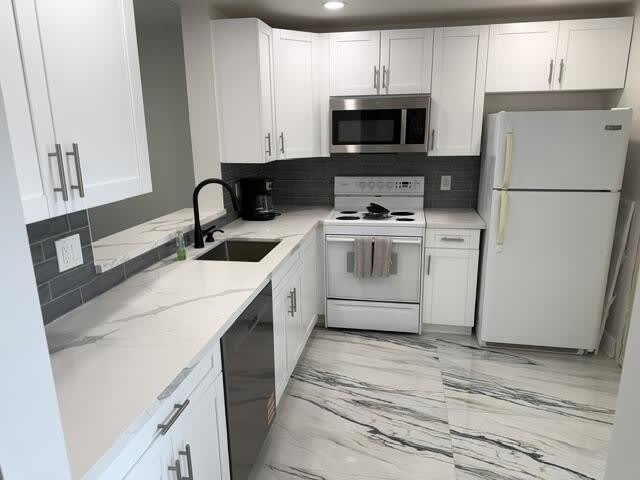 205 SE 11th Terrace 405 – photo 3