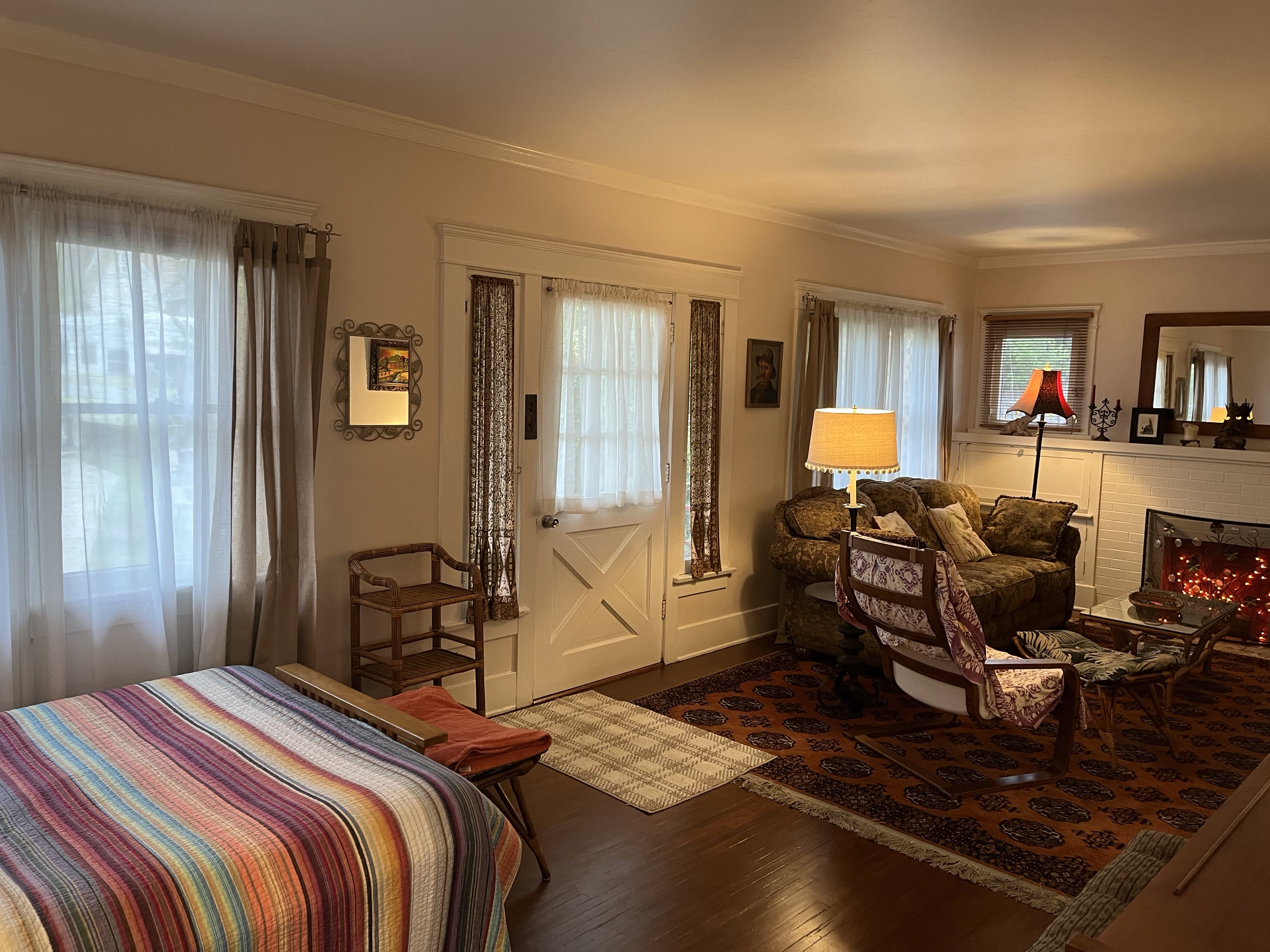 318 E Colorado Blvd – photo 3