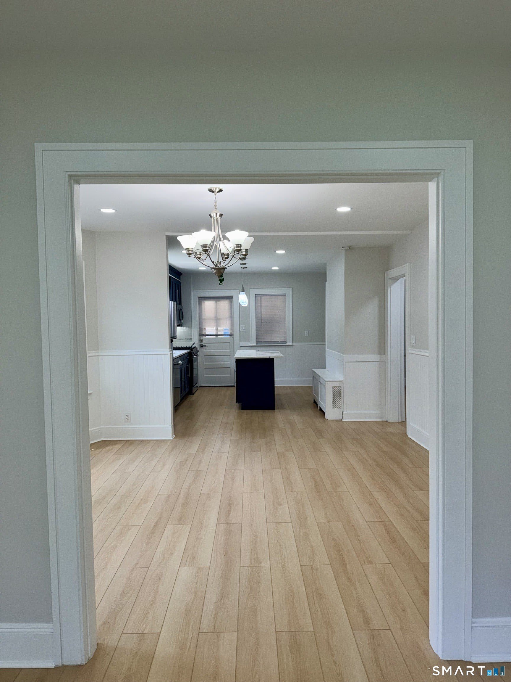 332 Robbins Street – photo 5
