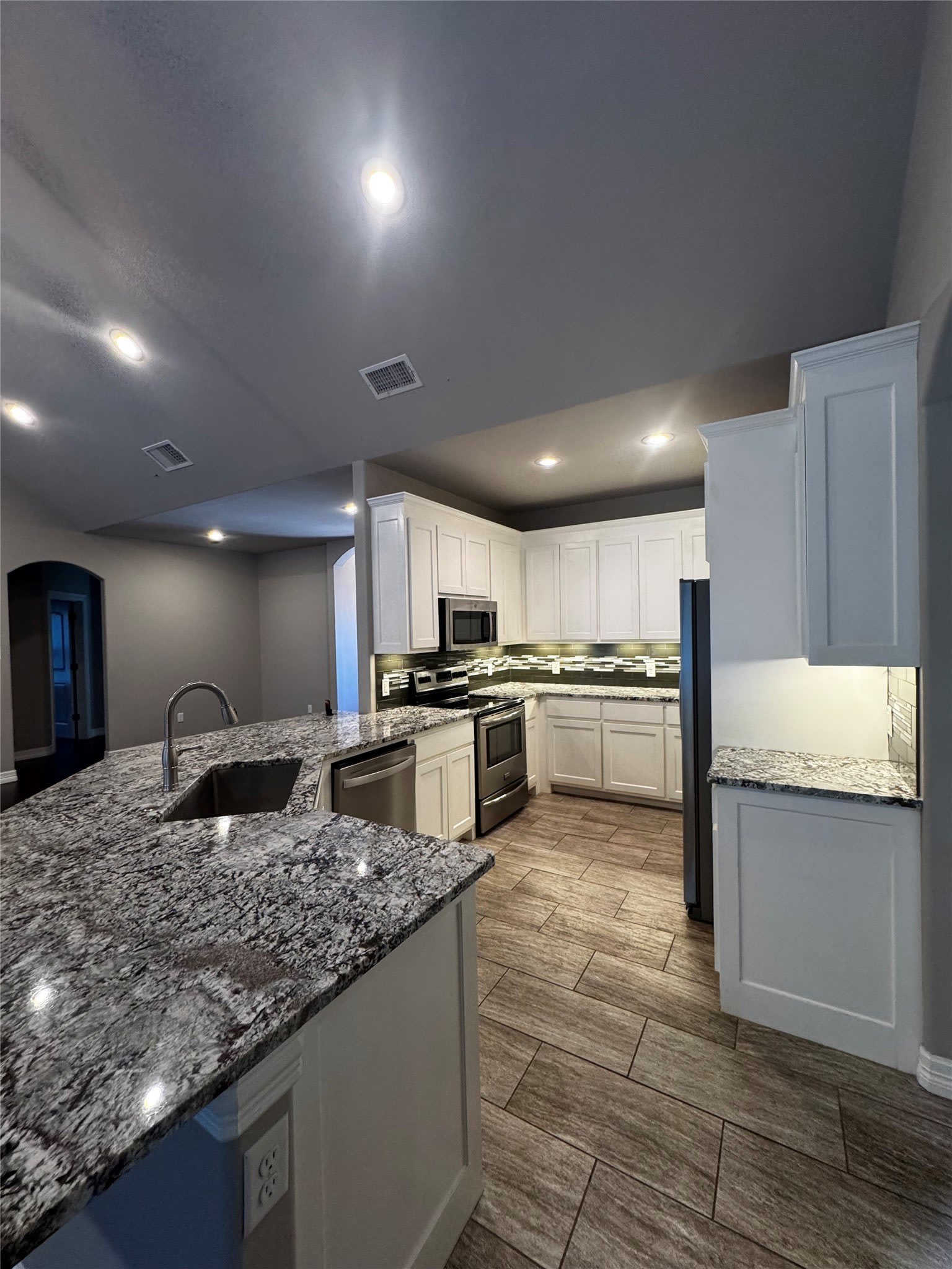 250 Southlake Drive – photo 5