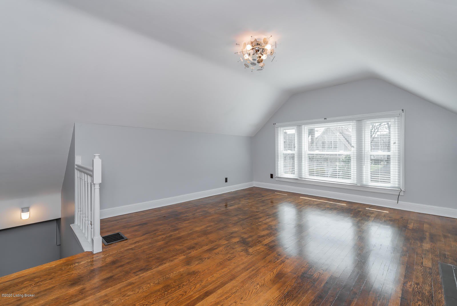 2011 Woodbourne Ave – photo 5