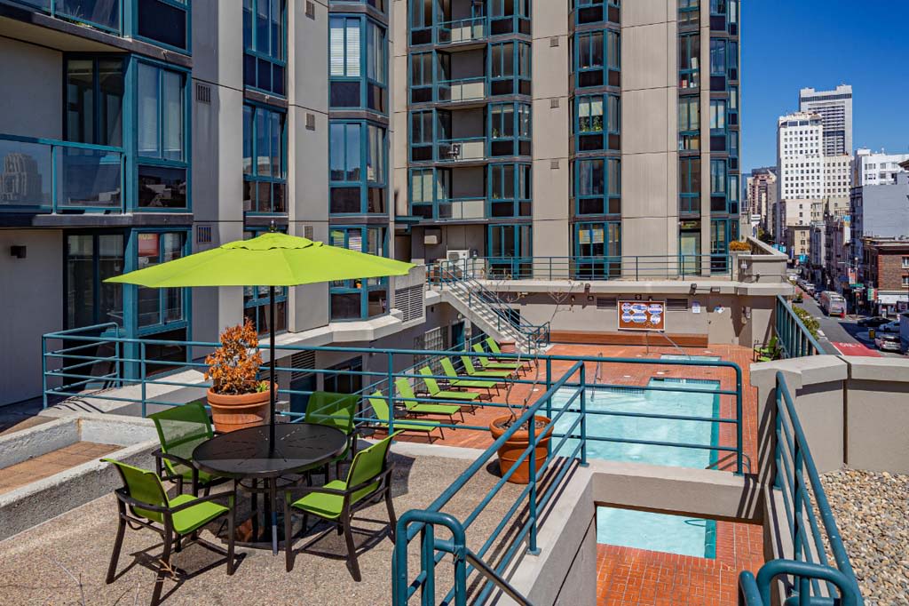 Trinity Towers Apartments – photo 3