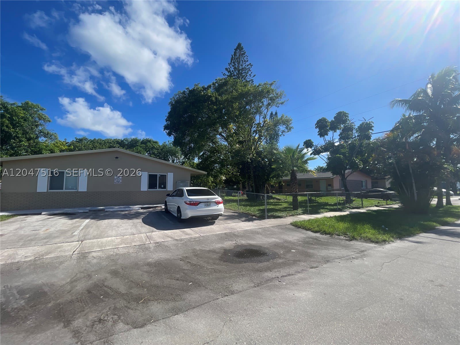 5200 Nw 16Th St – photo 3