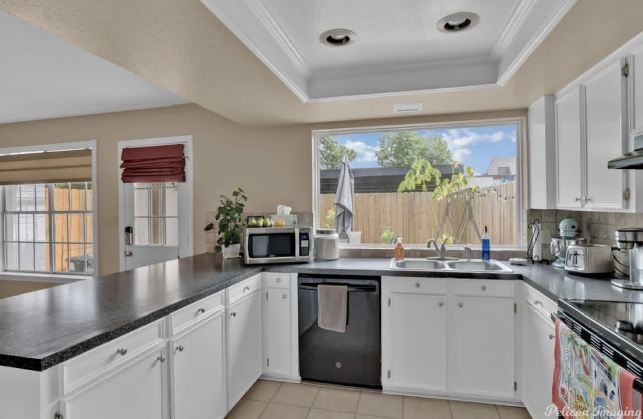 10025 Smitherman Dr – photo 3