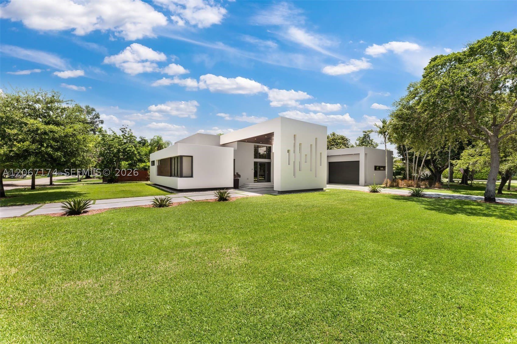 15315 SW 84th Avenue – photo 2