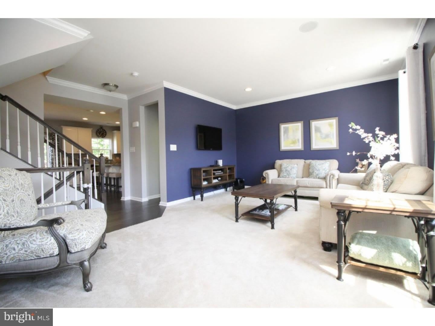 33 WALLACE Street – photo 5