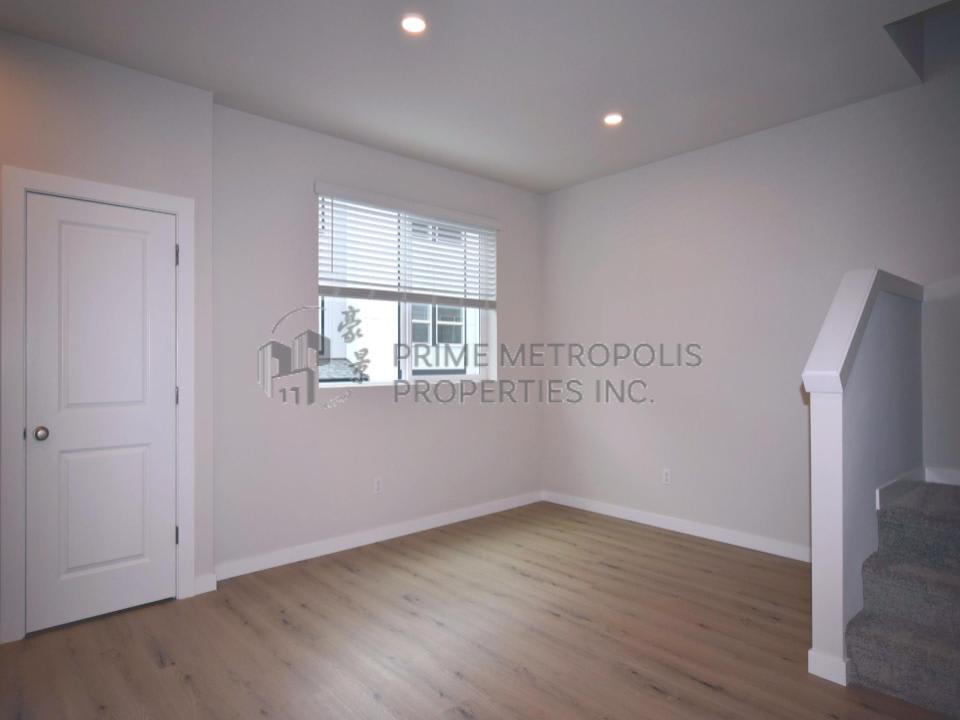 15215 35th Ave W Unit A6 Lynnwood WA 98087 – photo 4