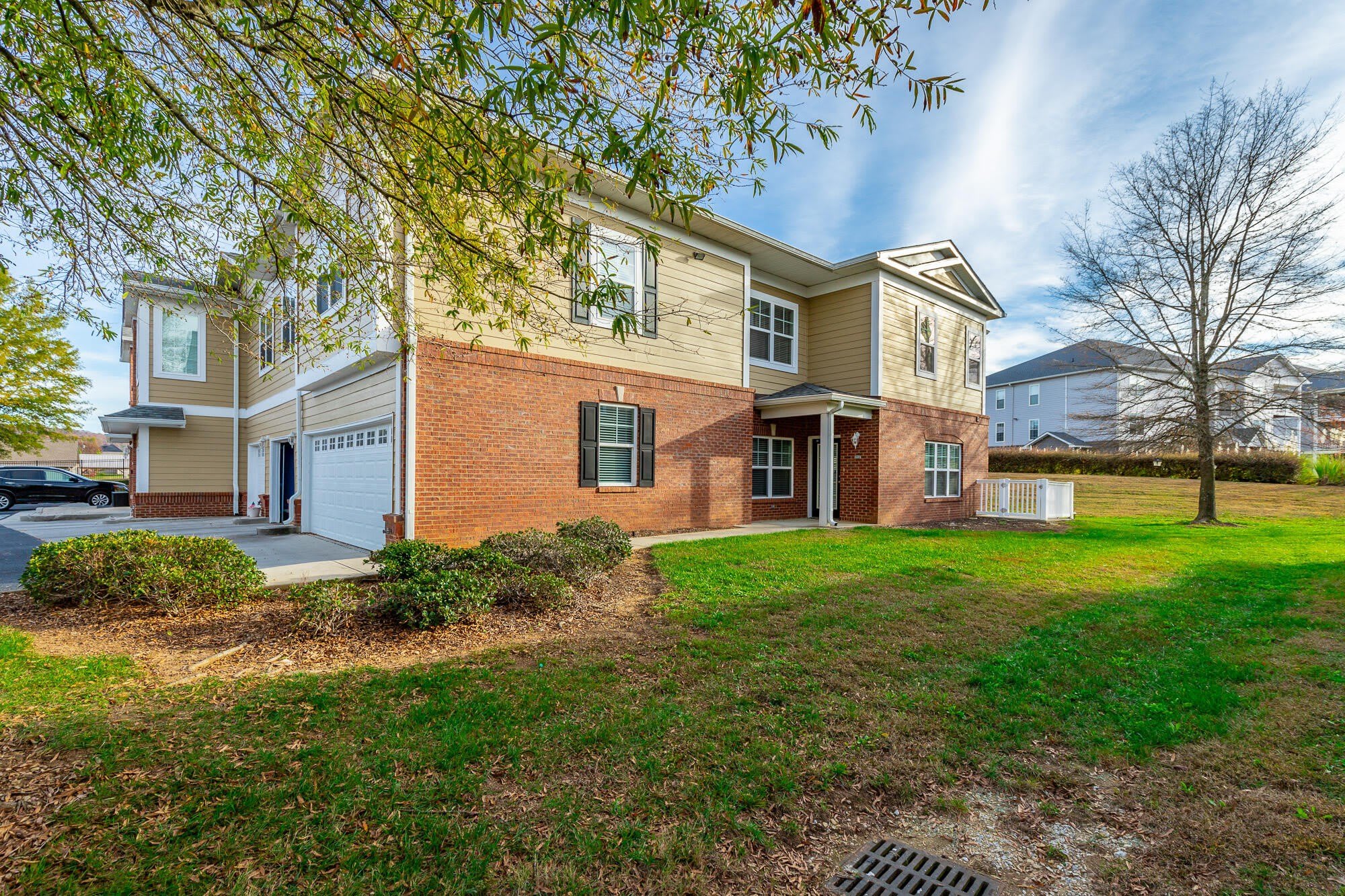 6105 Regency Court – photo 2
