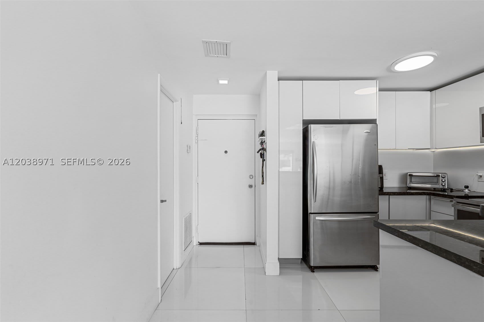 6545 Indian Creek Dr – photo 5