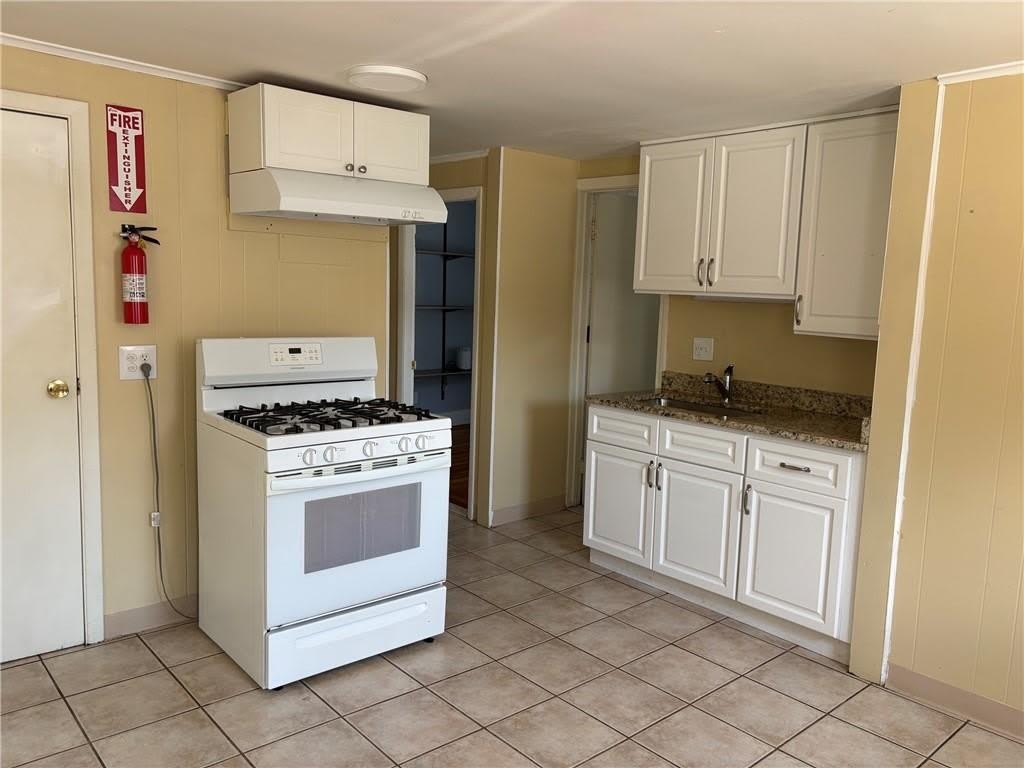 17 Andrews Street – photo 2