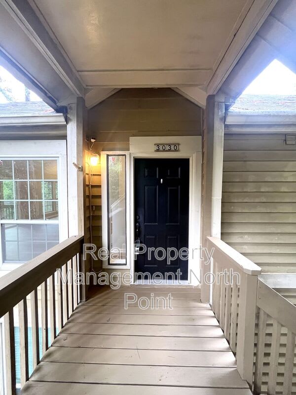 3030 Steeplechase Dr – photo 2