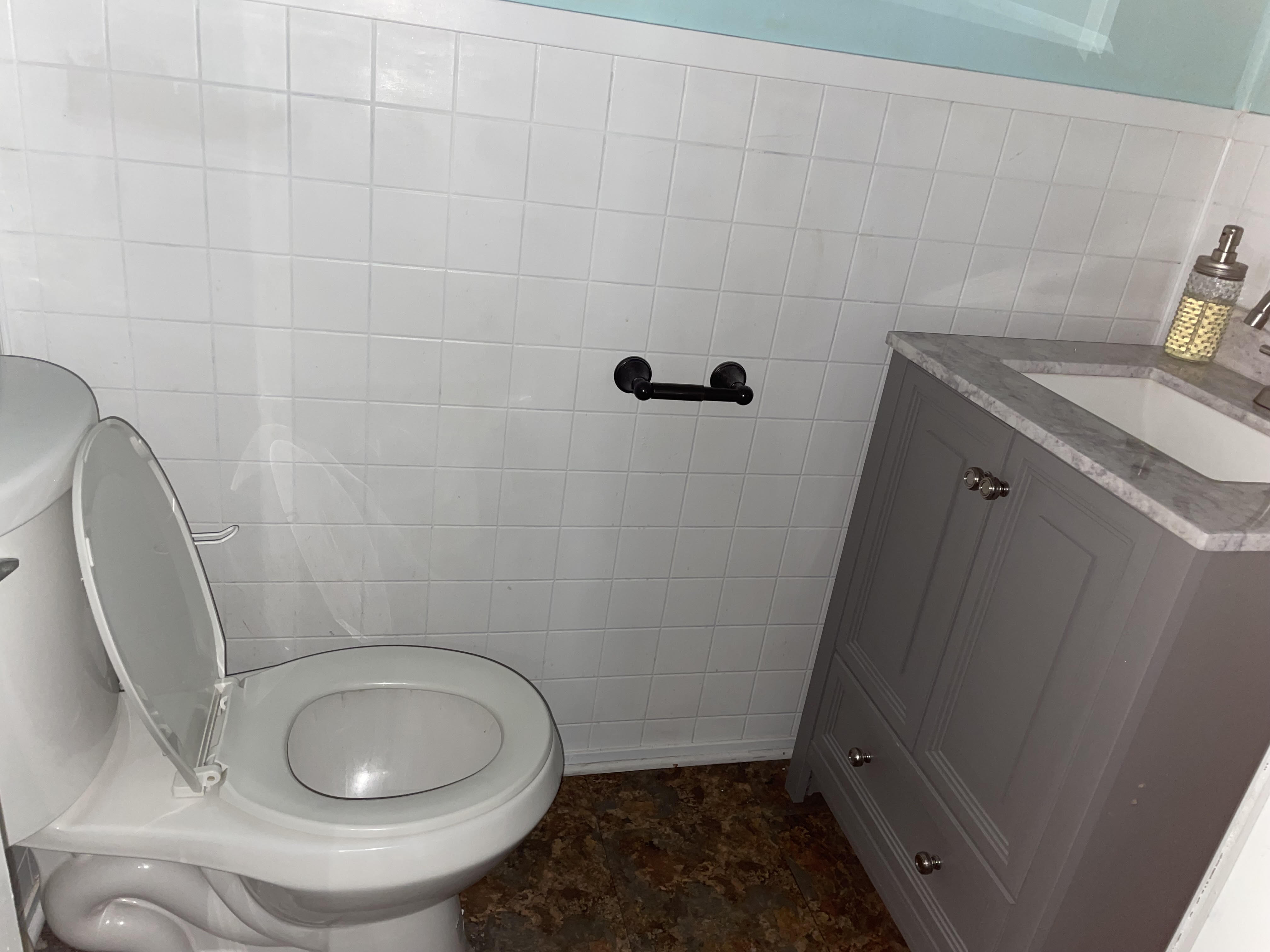 213 N Church St – photo 2