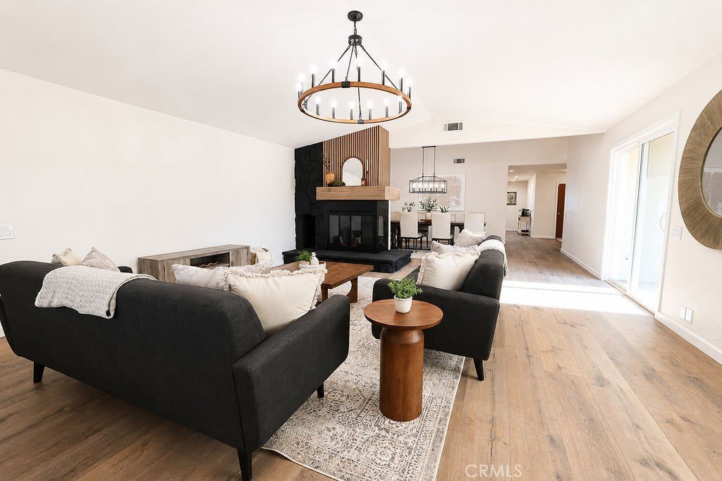 1404 Highridge Street – photo 5
