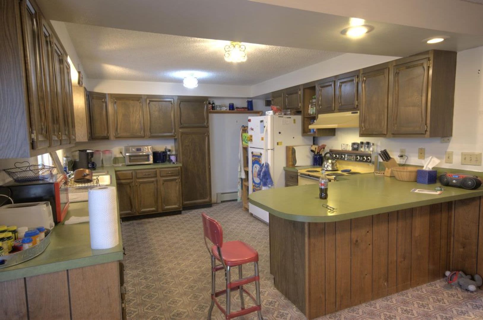 2 Bed, 1 Bath with Garage Space in Missoula – photo 4