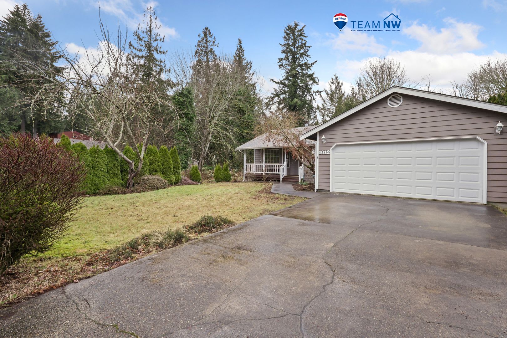 3 Bed 1 75 Bath Tumwater Rambler With 2 Car Garage – photo 1