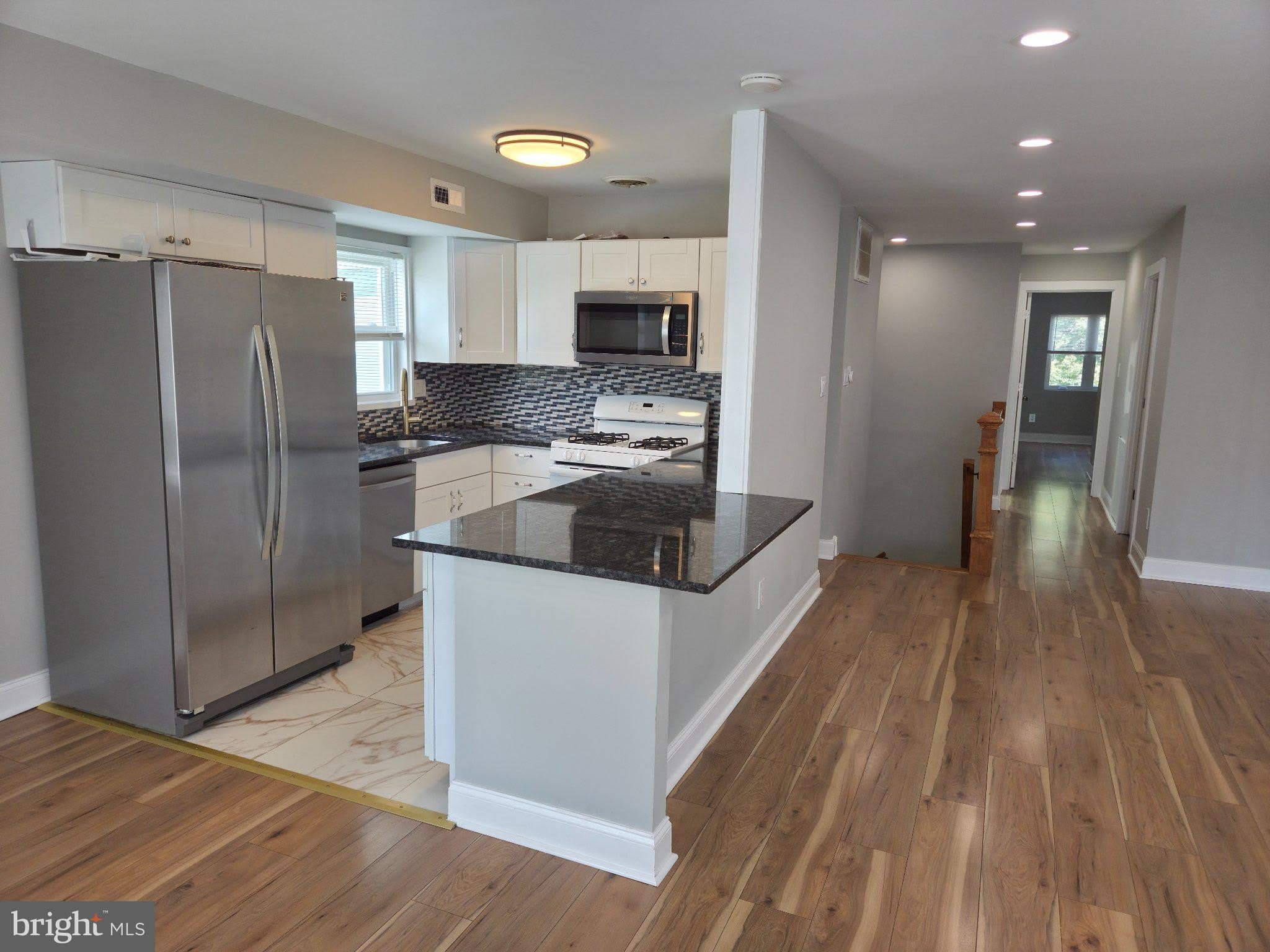 1701 SCOTCHBROOK Drive – photo 4