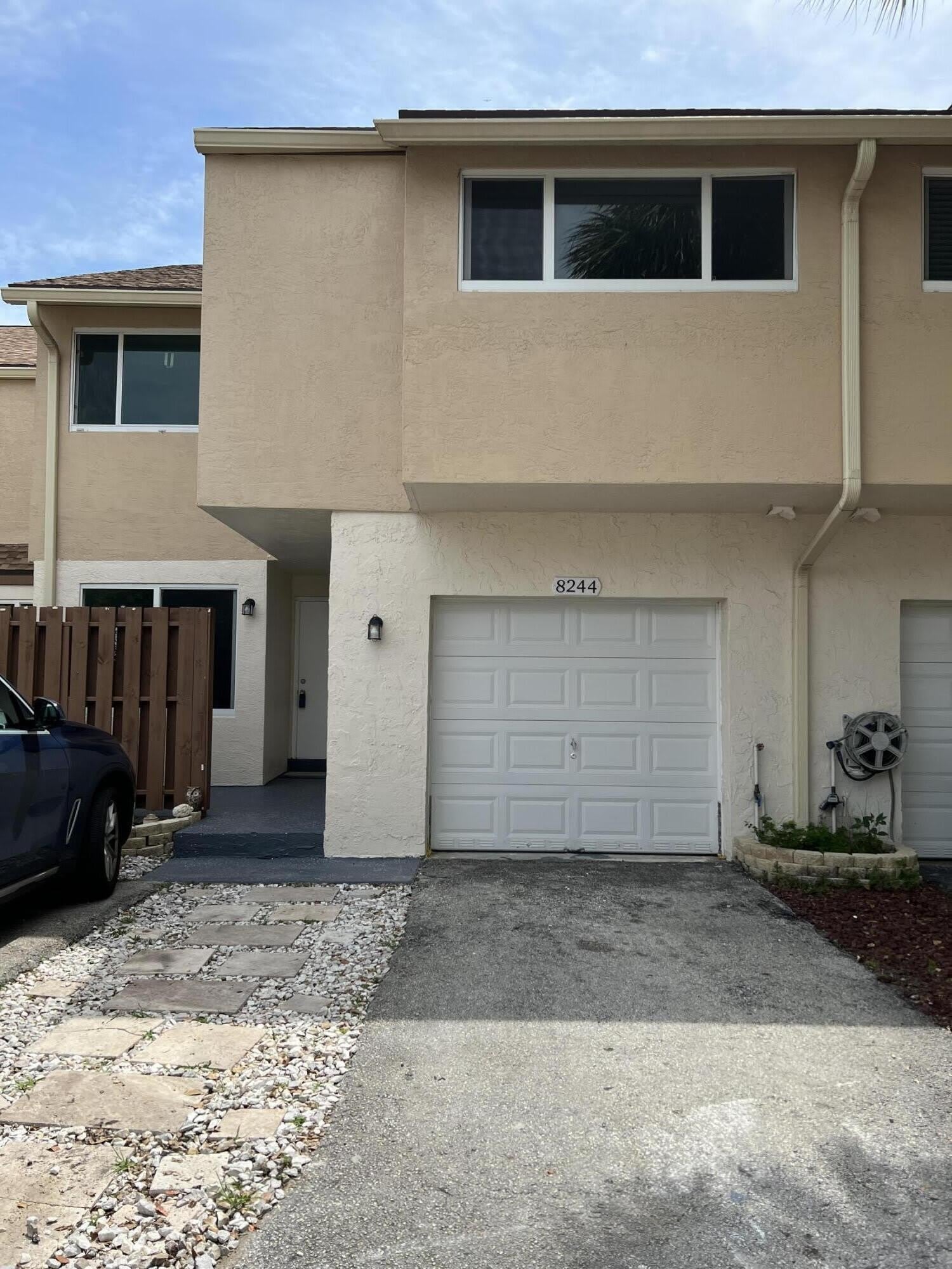 8244 Nw 9Th Street – photo 2