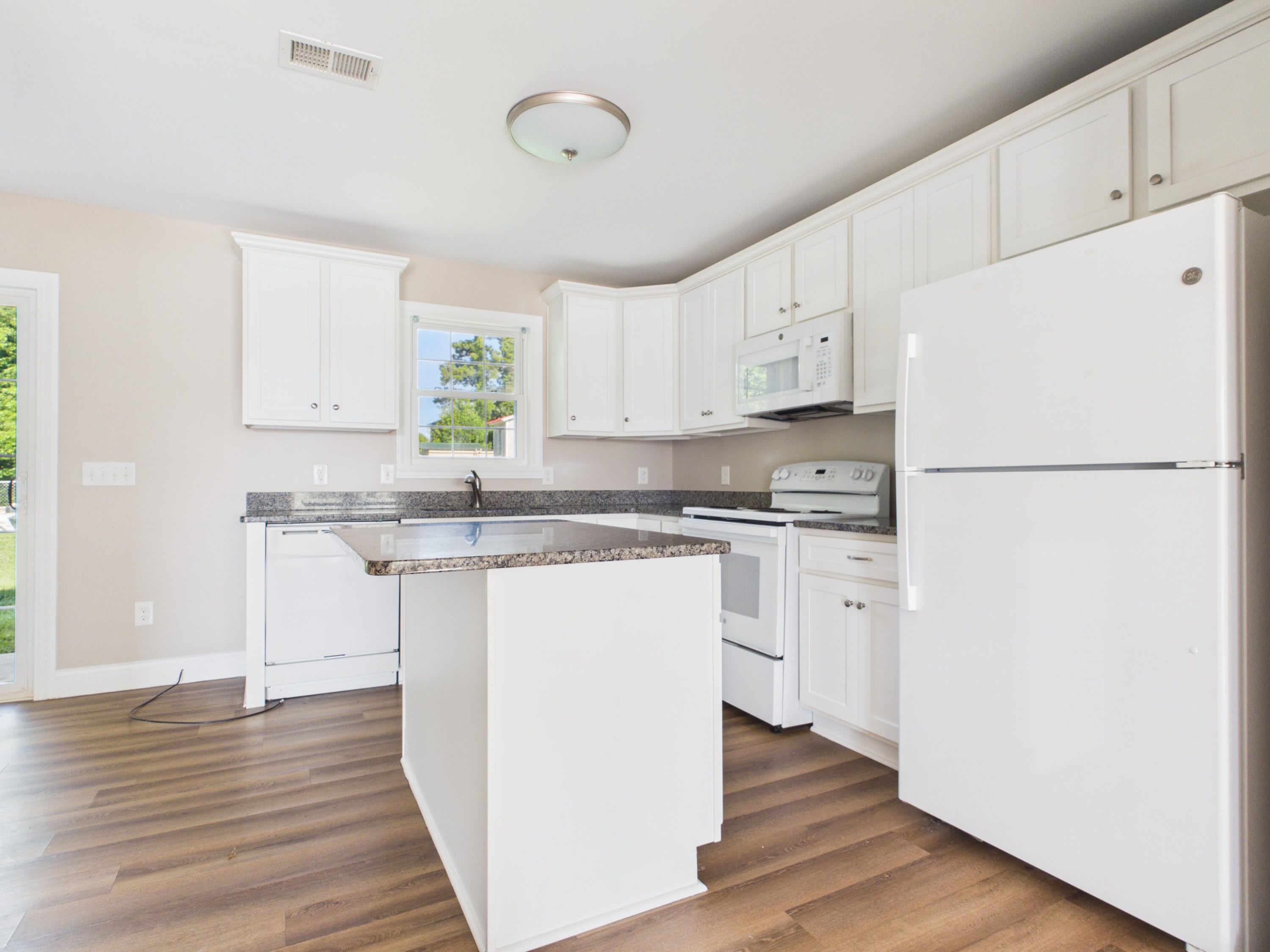 1329 Filbert Street – photo 2