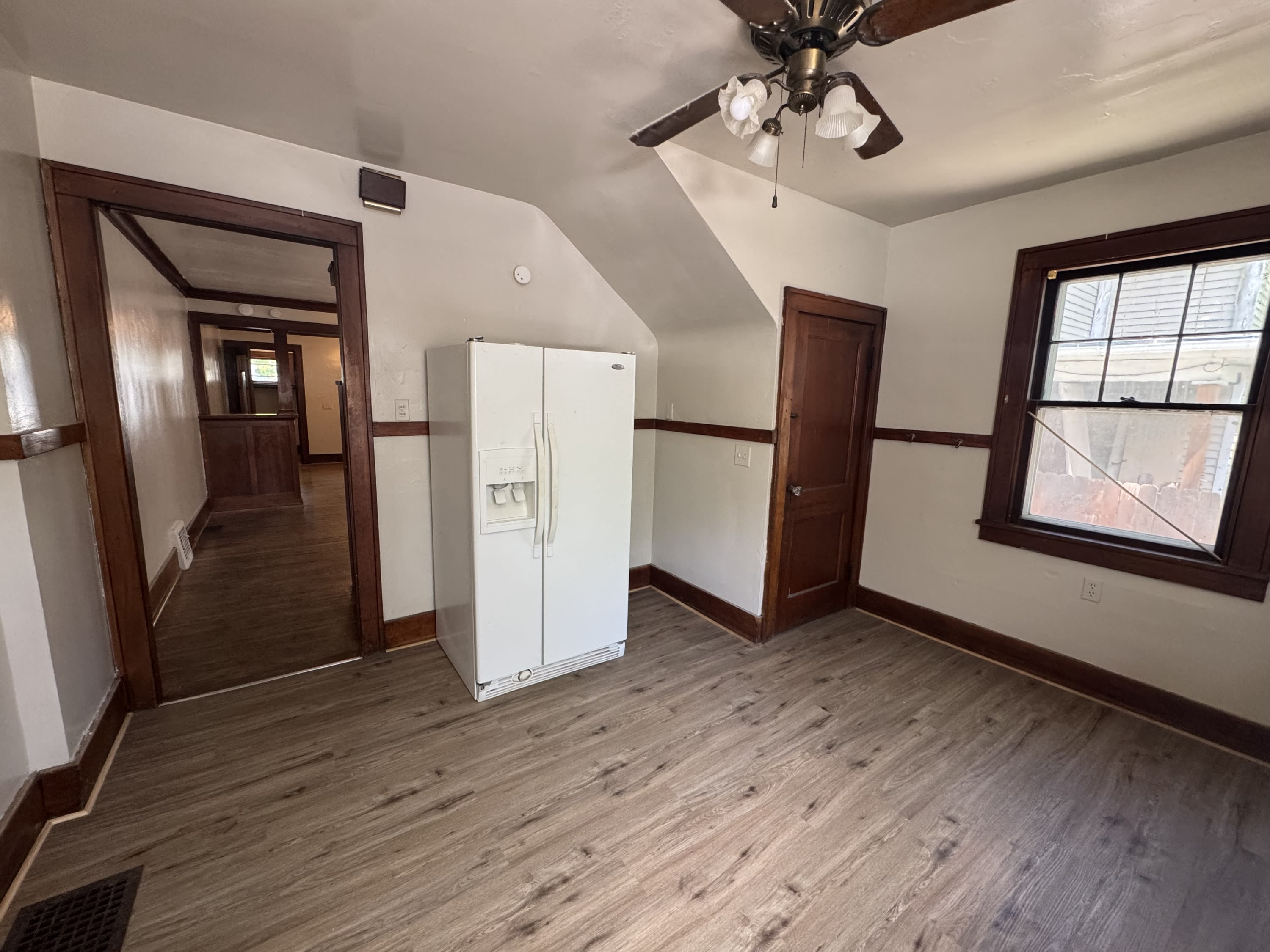 463 465 Glenwood Avenue 463 – photo 4