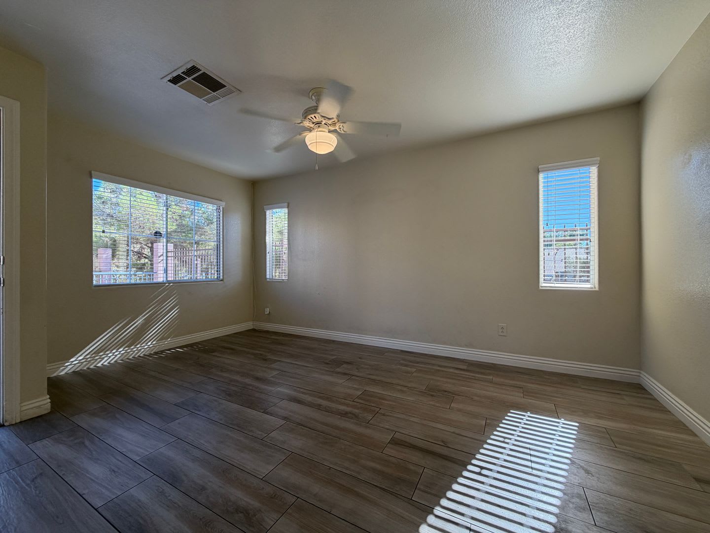 3 Bed For Rent In Las Vegas Nevada – photo 2