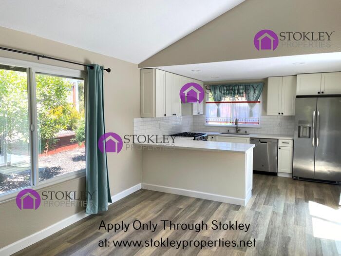 717 Coral Ridge Circle – photo 2