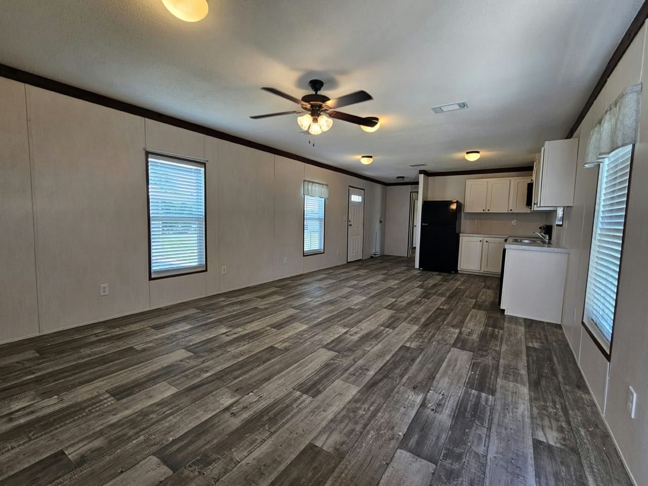 1020 N Yellowstone Dr – photo 3