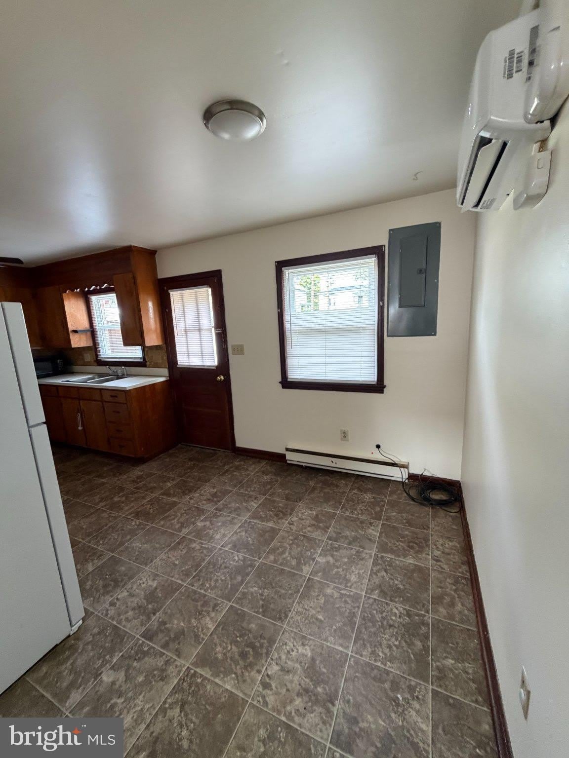 409 MARKET Avenue – photo 2
