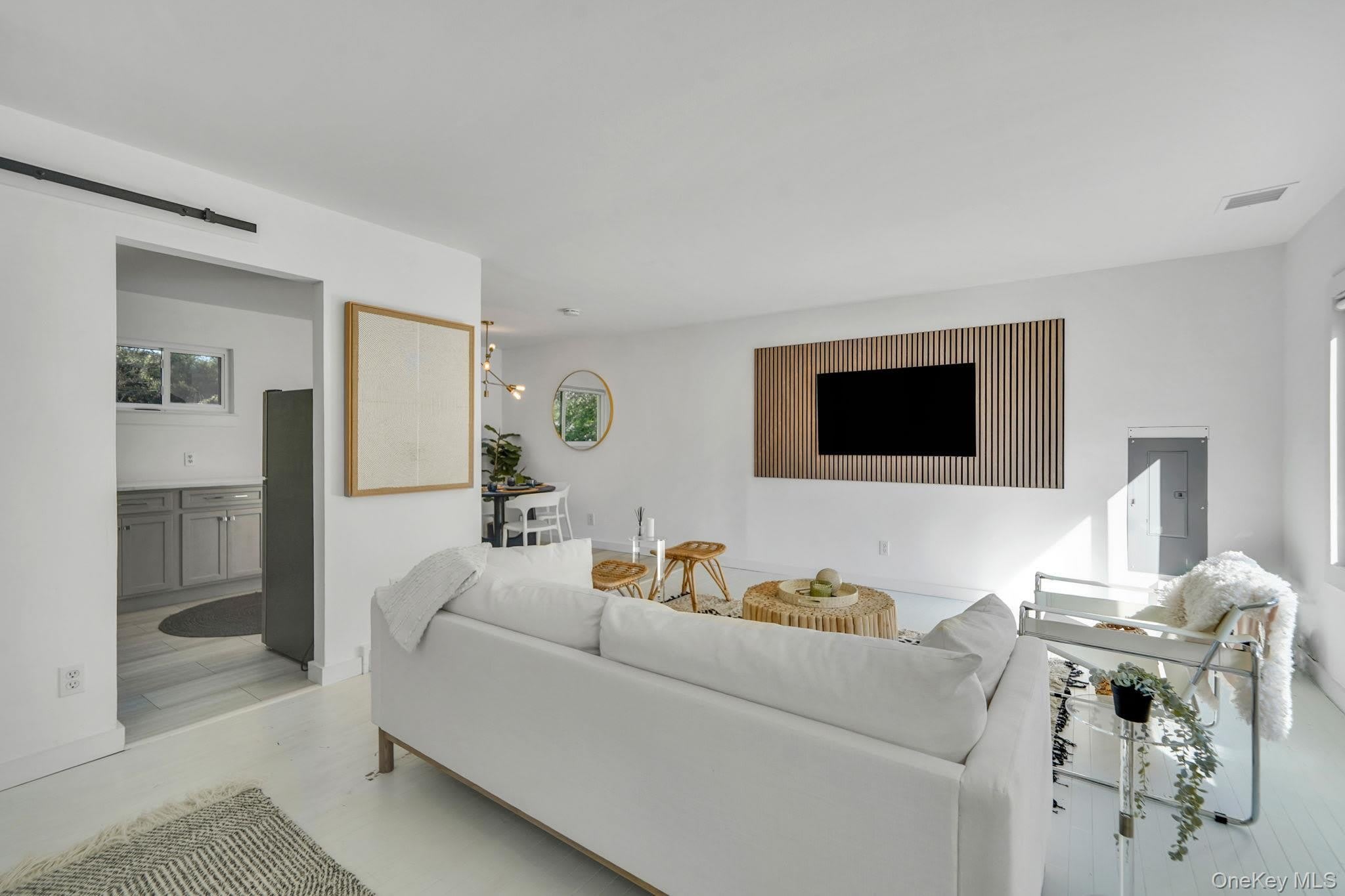 138 W Tiana Road – photo 3