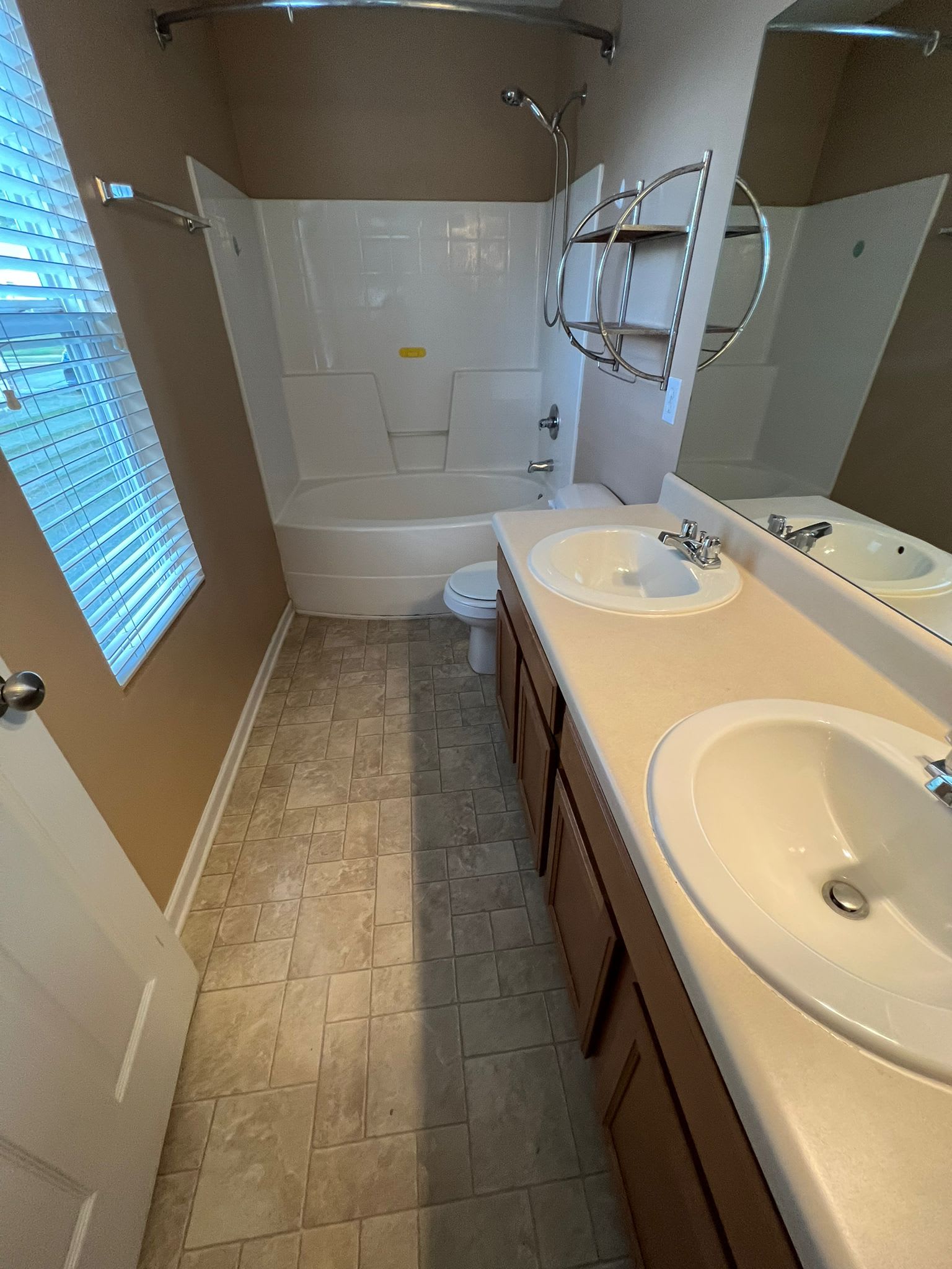 330 Kenneth Boulevard Northwest – photo 3